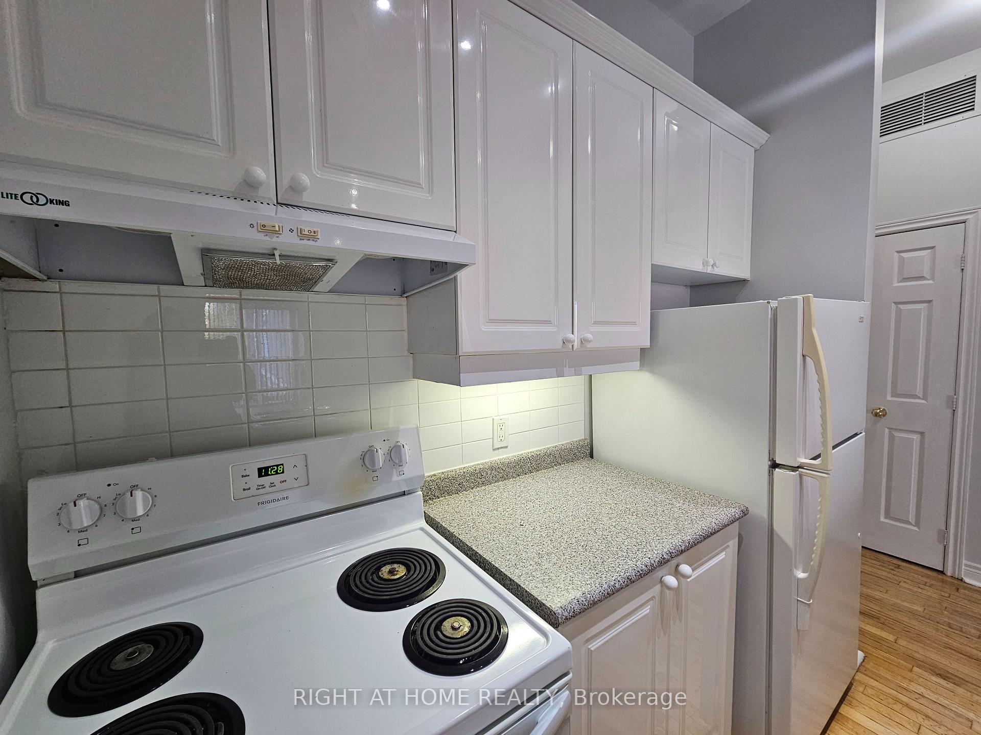 Photo 3 of Unit 207, 524 Yonge Street, Toronto, Church-Yonge Corridor — HOMEH