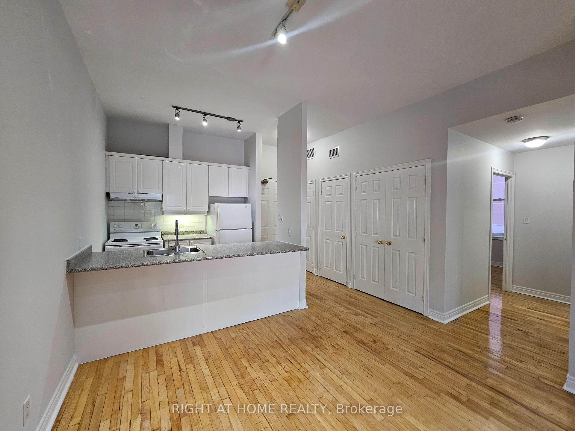 Photo 11 of Unit 207, 524 Yonge Street, Toronto, Church-Yonge Corridor — HOMEH