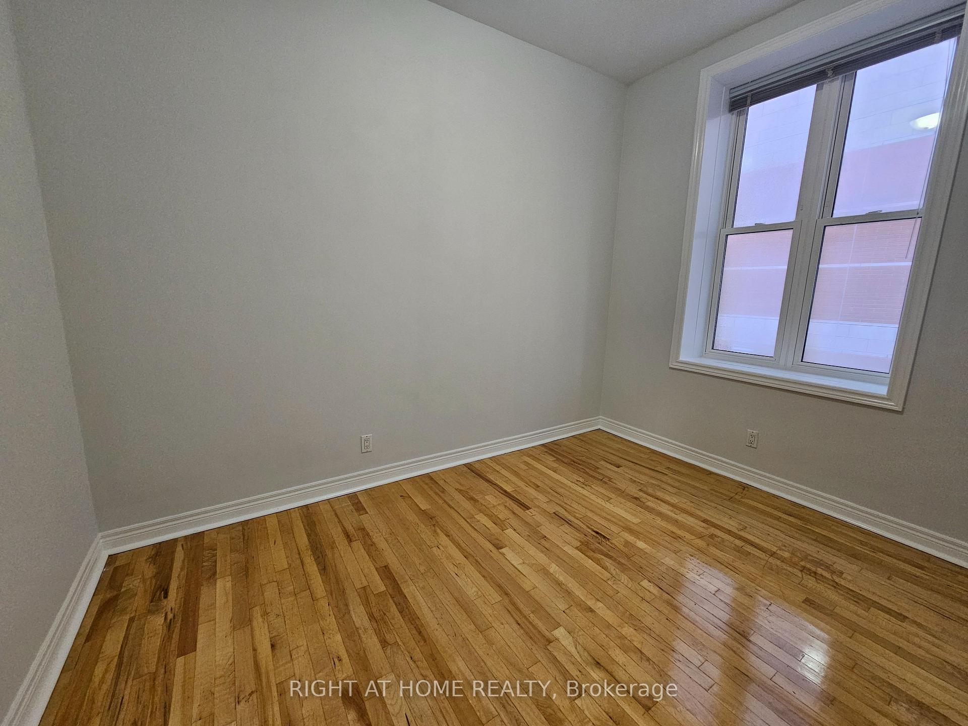 Photo 14 of Unit 207, 524 Yonge Street, Toronto, Church-Yonge Corridor — HOMEH