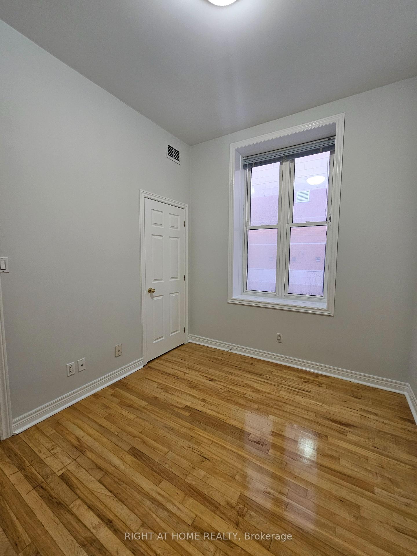 Photo 18 of Unit 207, 524 Yonge Street, Toronto, Church-Yonge Corridor — HOMEH