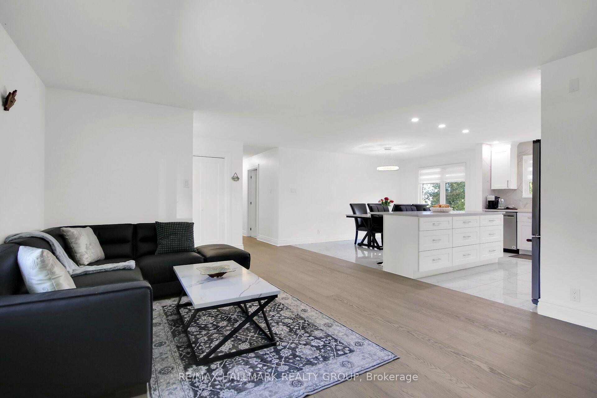 Photo 6 of 1190 Maple Avenue, Ottawa, Manotick Village & Manotick Estates — HOMEH