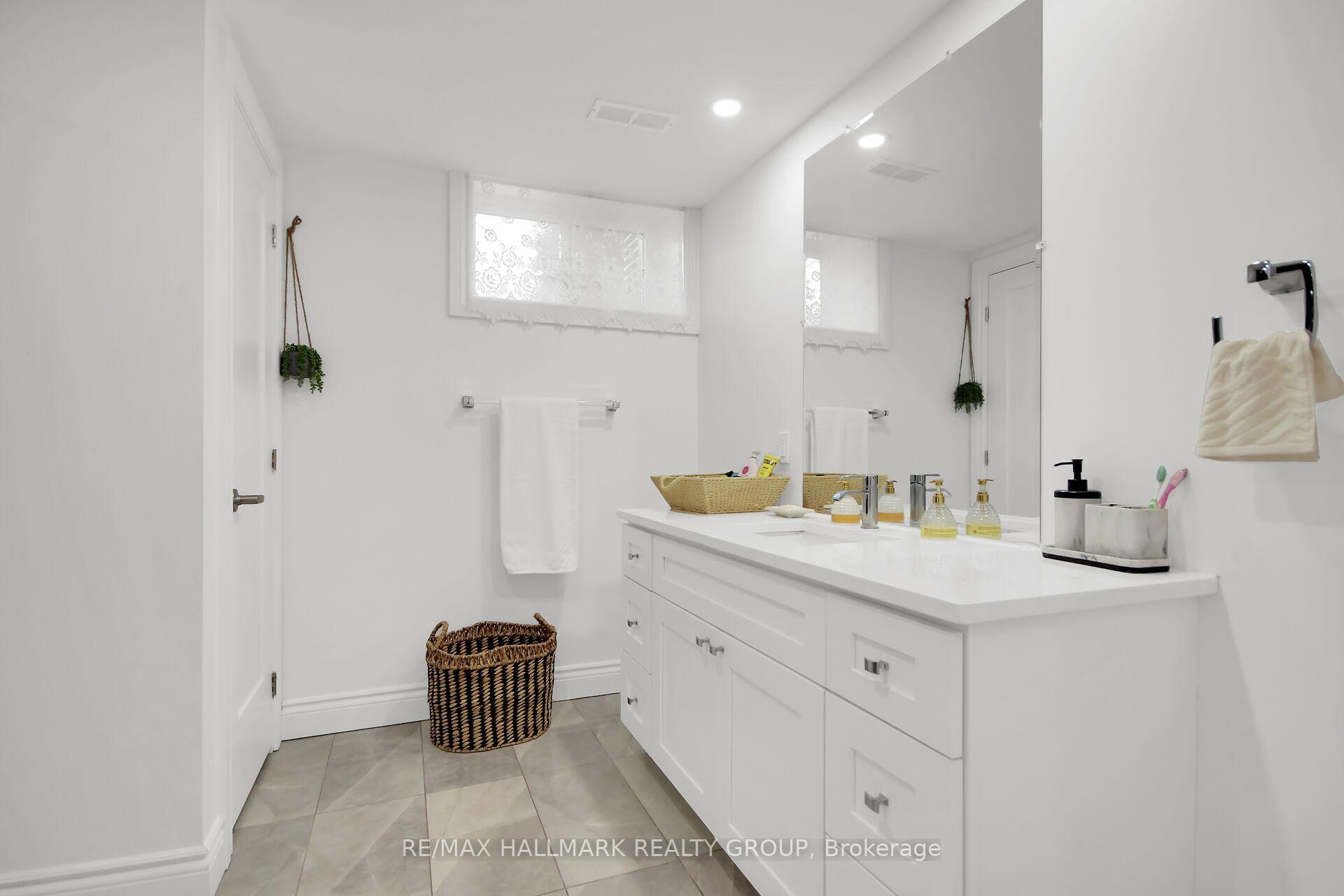 Photo 30 of 1190 Maple Avenue, Ottawa, Manotick Village & Manotick Estates — HOMEH
