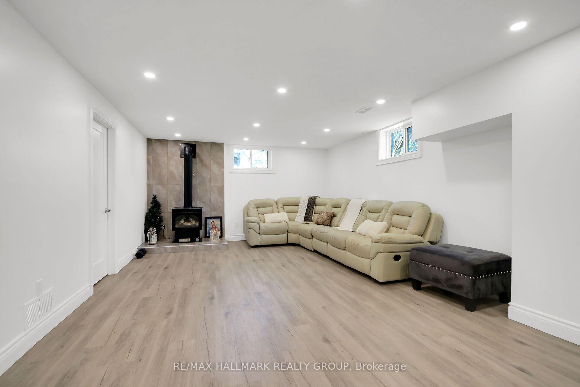Photo 32 of 1190 Maple Avenue, Ottawa, Manotick Village & Manotick Estates — HOMEH