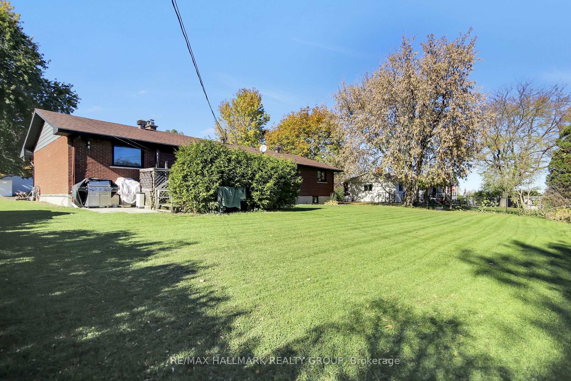 Photo 41 of 1190 Maple Avenue, Ottawa, Manotick Village & Manotick Estates — HOMEH