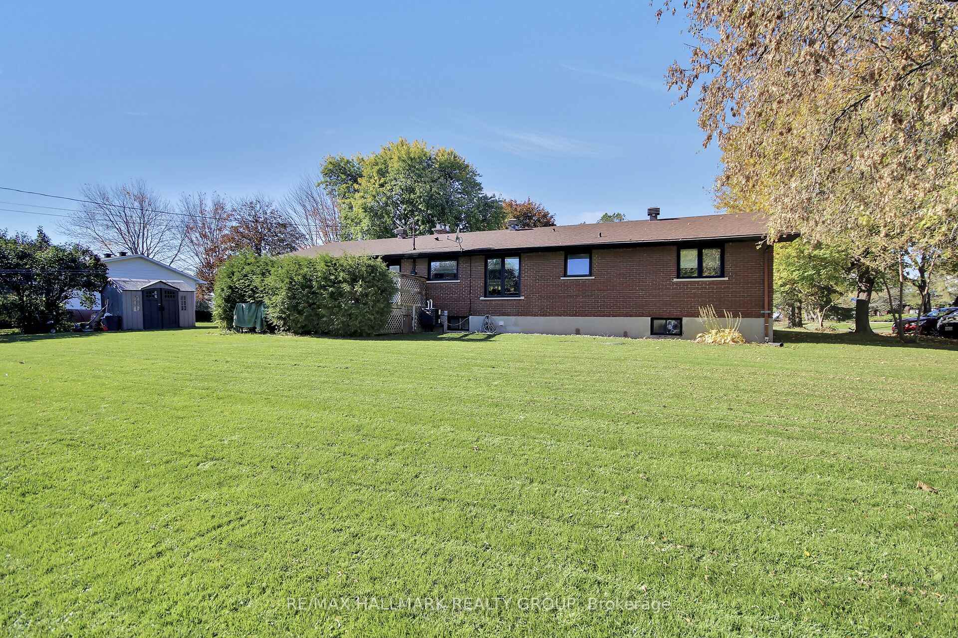Photo 42 of 1190 Maple Avenue, Ottawa, Manotick Village & Manotick Estates — HOMEH