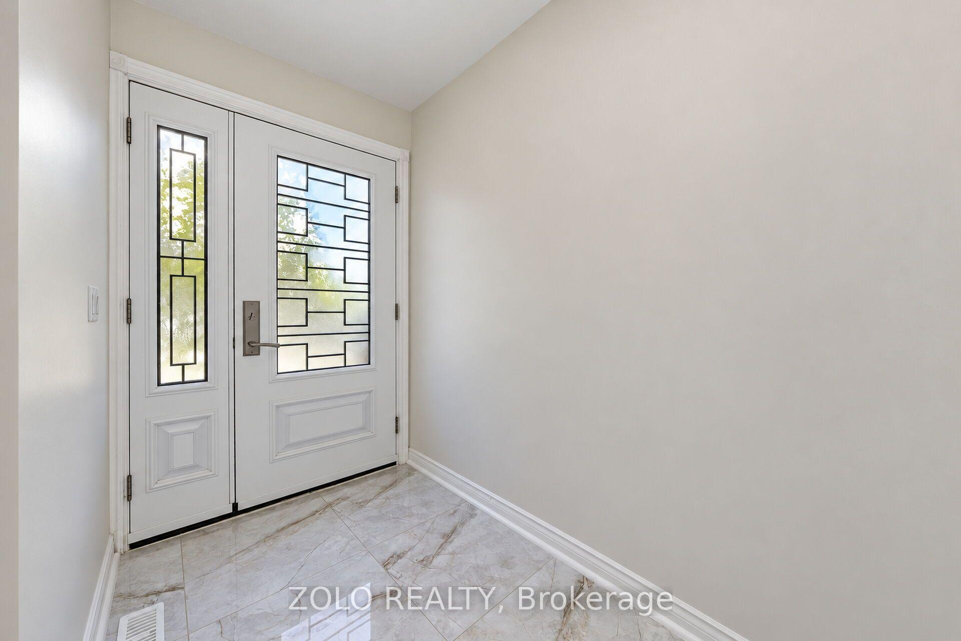 Photo 5 of 30 Morningdew Crescent, Brampton, Sandringham-Wellington — HOMEH