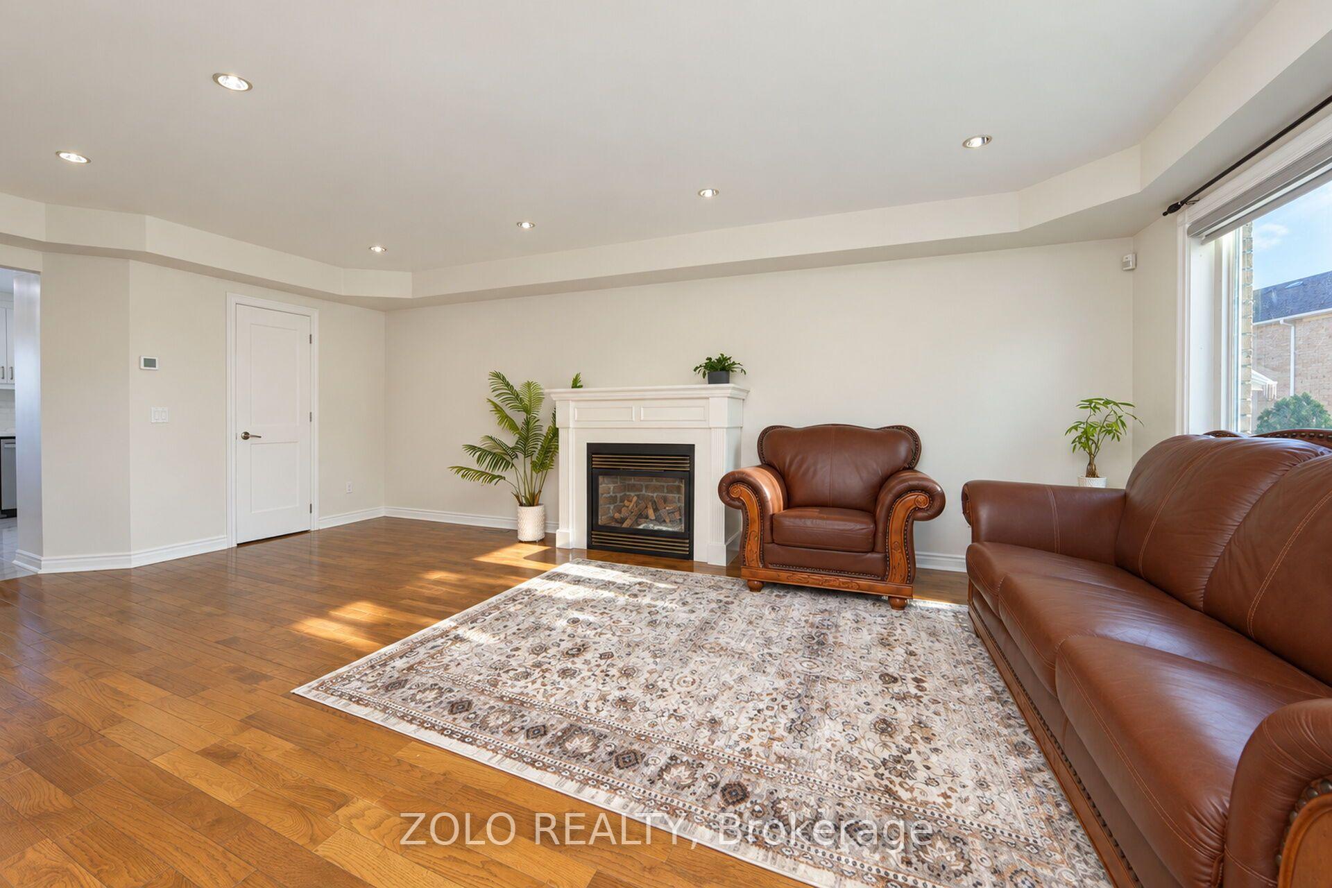 Photo 6 of 30 Morningdew Crescent, Brampton, Sandringham-Wellington — HOMEH