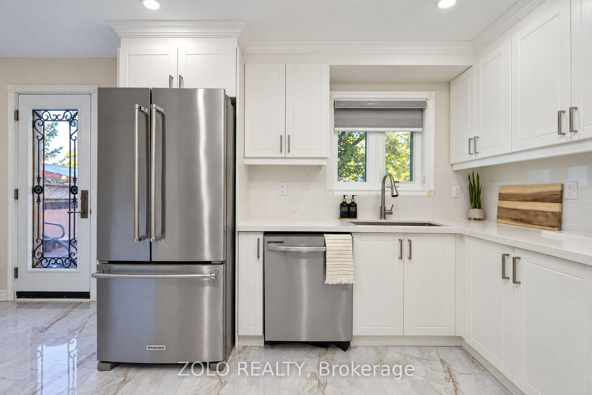 Photo 17 of 30 Morningdew Crescent, Brampton, Sandringham-Wellington — HOMEH