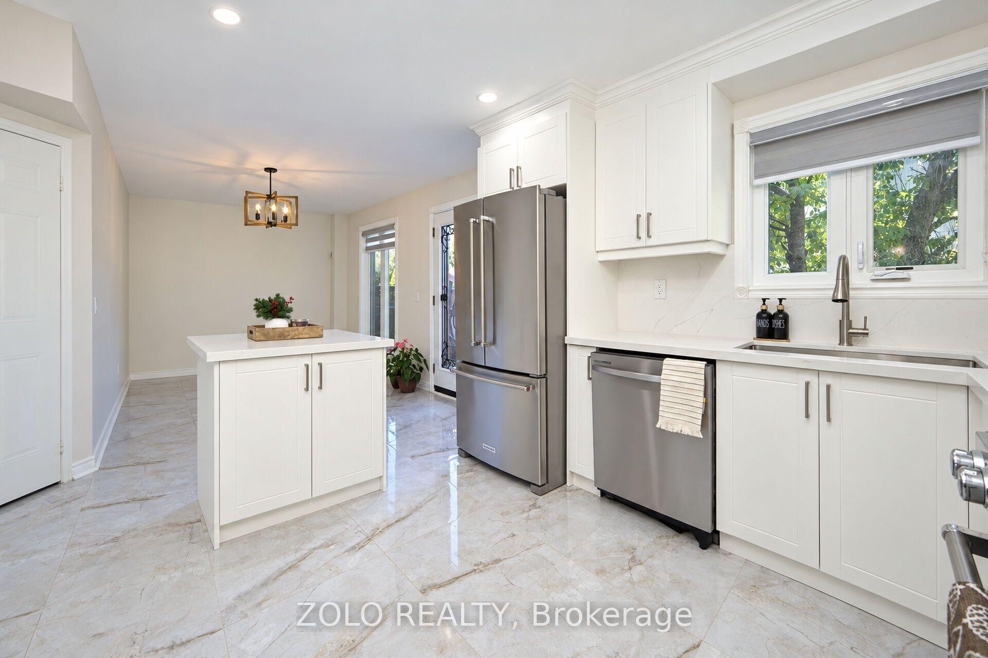 Photo 18 of 30 Morningdew Crescent, Brampton, Sandringham-Wellington — HOMEH