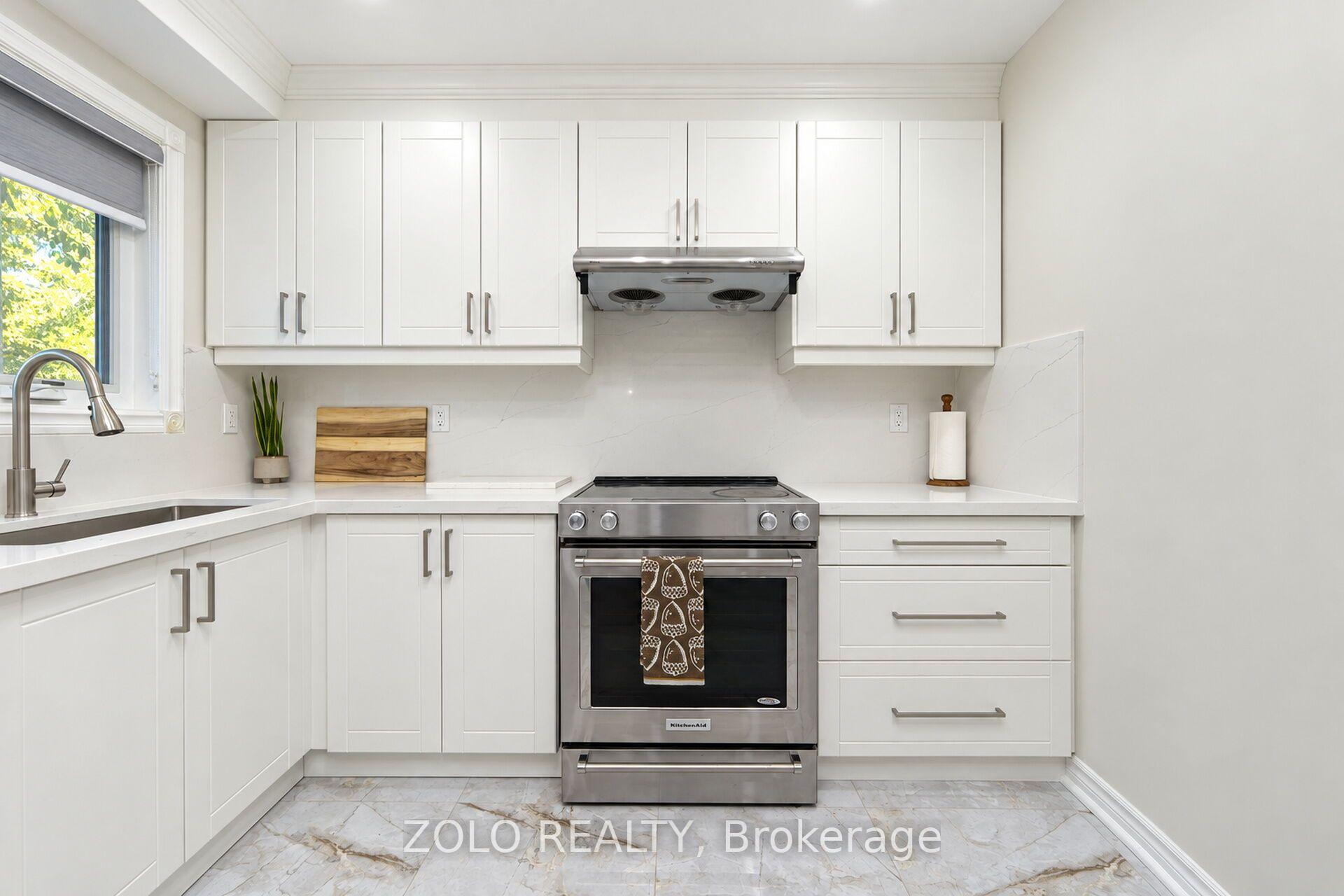 Photo 19 of 30 Morningdew Crescent, Brampton, Sandringham-Wellington — HOMEH