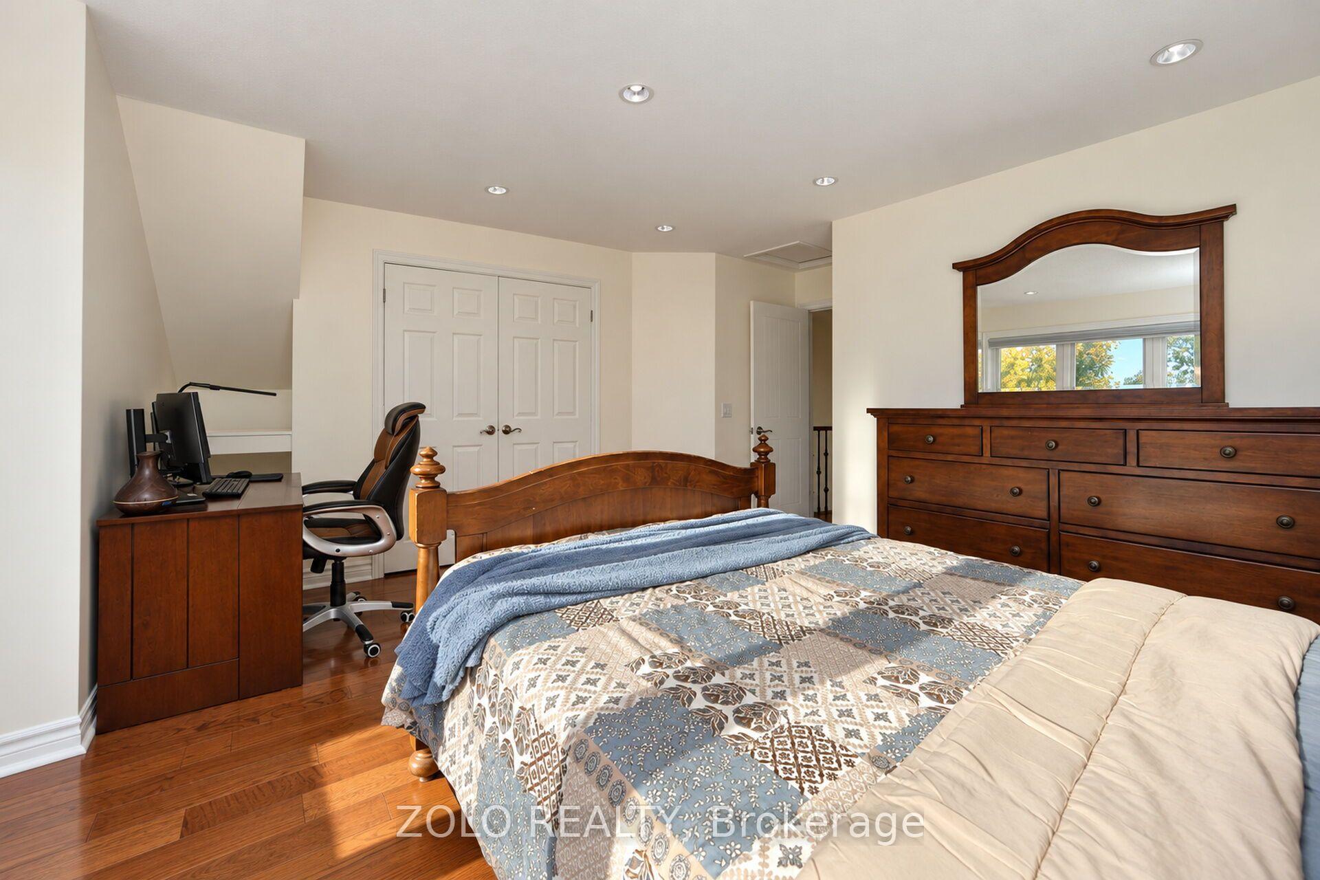 Photo 27 of 30 Morningdew Crescent, Brampton, Sandringham-Wellington — HOMEH