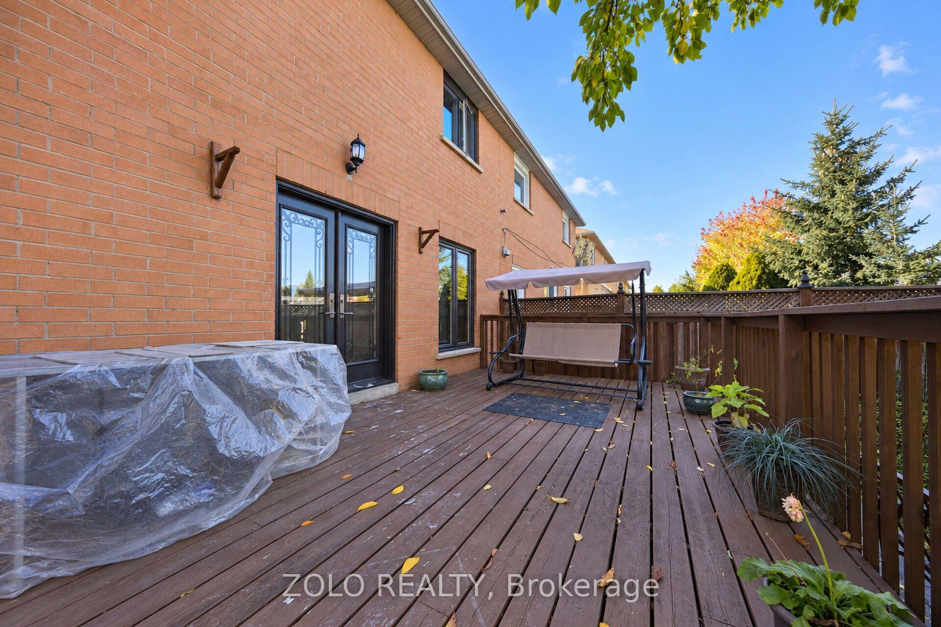 Photo 33 of 30 Morningdew Crescent, Brampton, Sandringham-Wellington — HOMEH