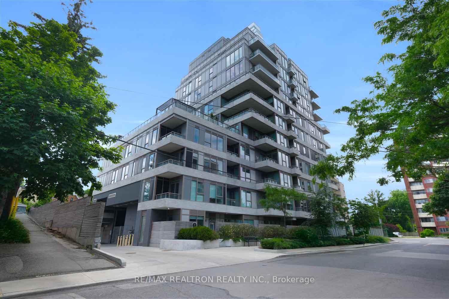 Photo 3 of Unit 507, 1 Cardiff Road, Toronto, Mount Pleasant East — HOMEH