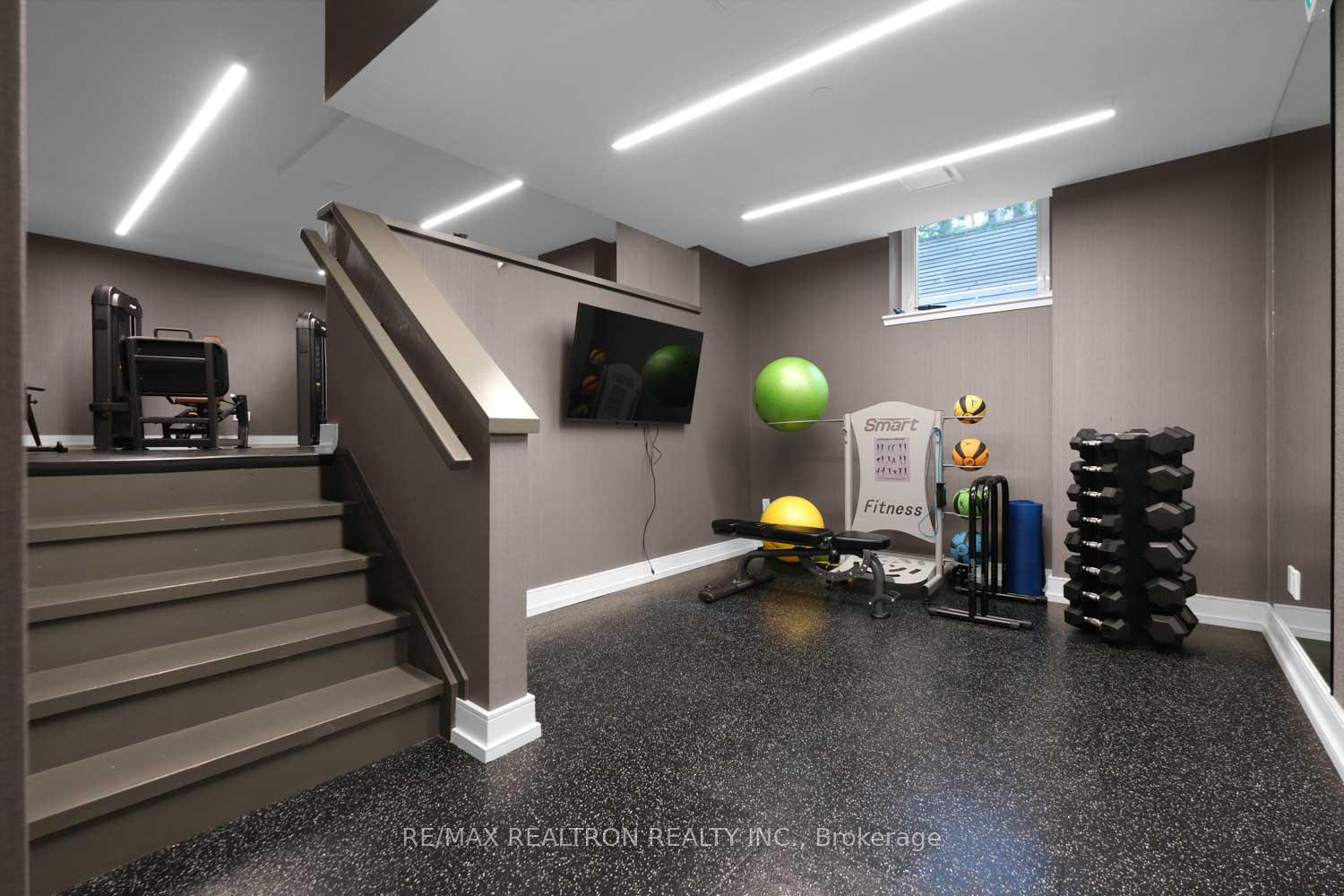 Photo 19 of Unit 507, 1 Cardiff Road, Toronto, Mount Pleasant East — HOMEH