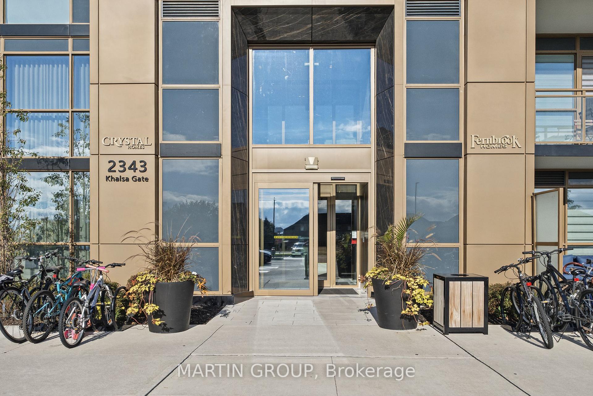 Photo 2 of Unit 812, 2343 Khalsa Gate, Oakville, Westmount — HOMEH
