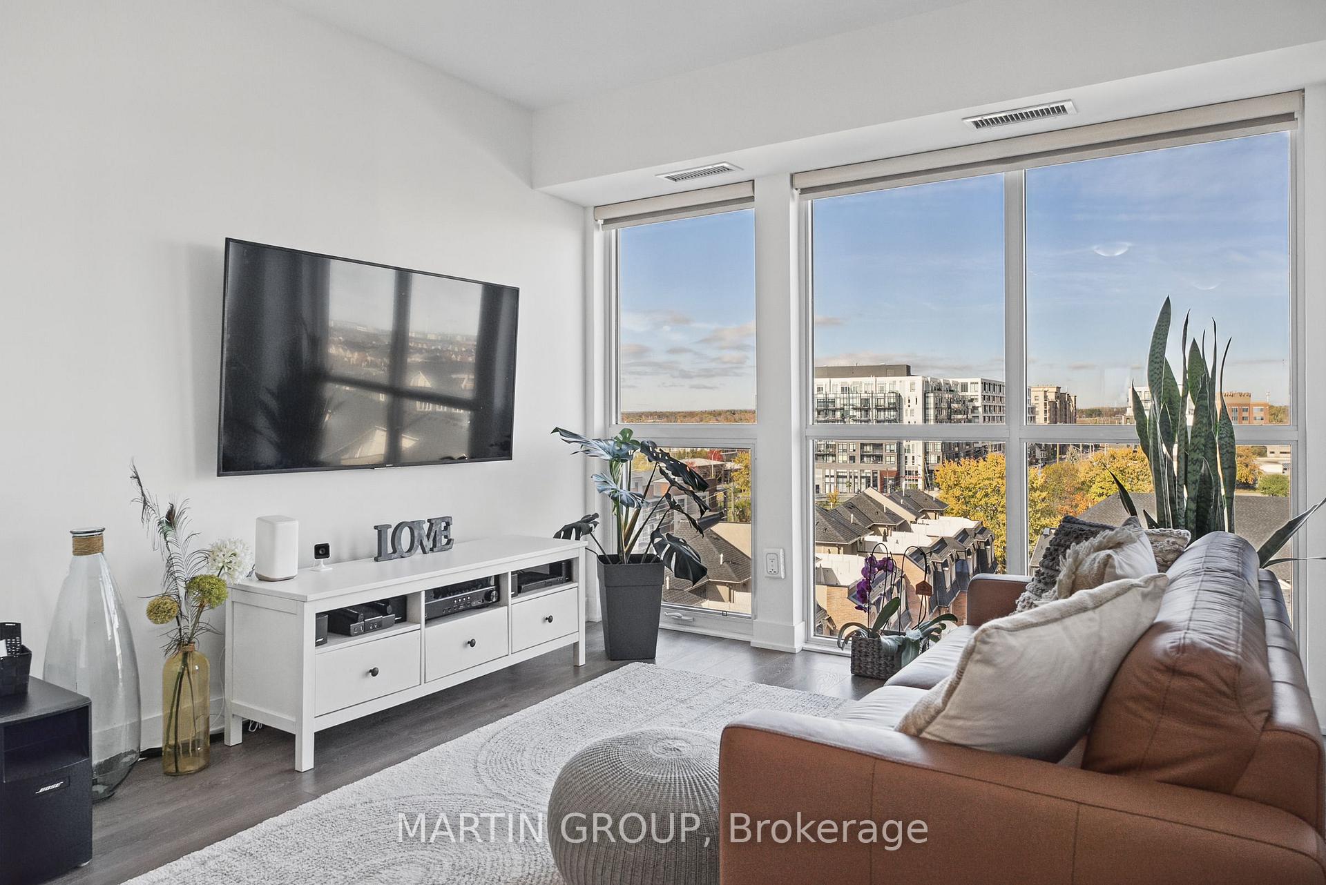 Photo 6 of Unit 812, 2343 Khalsa Gate, Oakville, Westmount — HOMEH