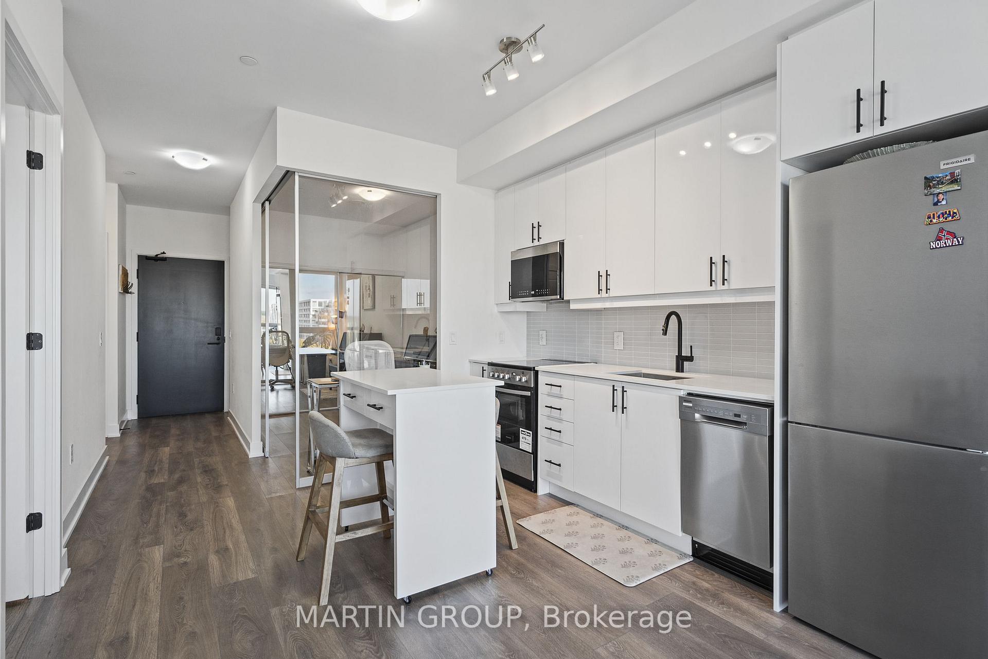 Photo 12 of Unit 812, 2343 Khalsa Gate, Oakville, Westmount — HOMEH