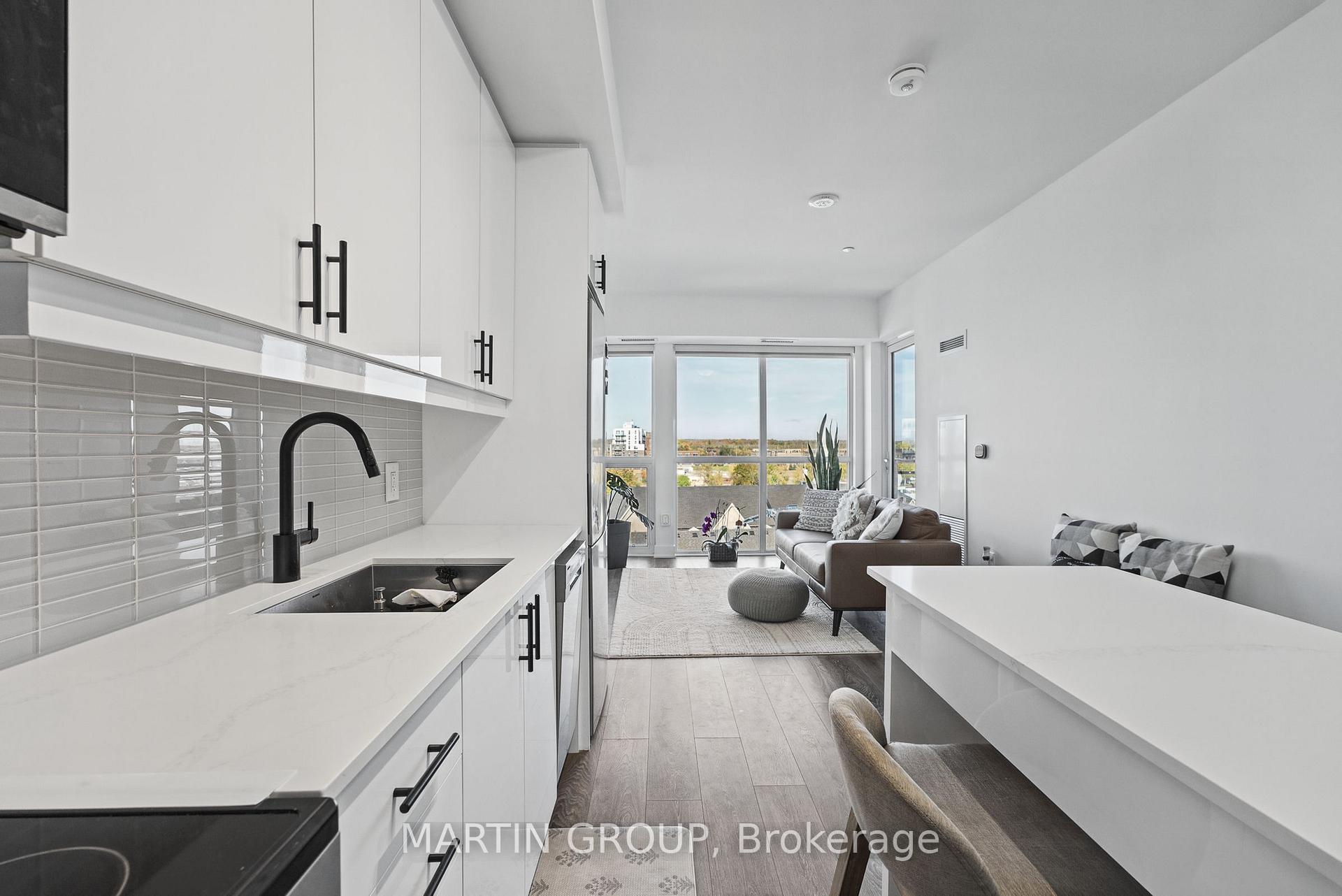 Photo 13 of Unit 812, 2343 Khalsa Gate, Oakville, Westmount — HOMEH