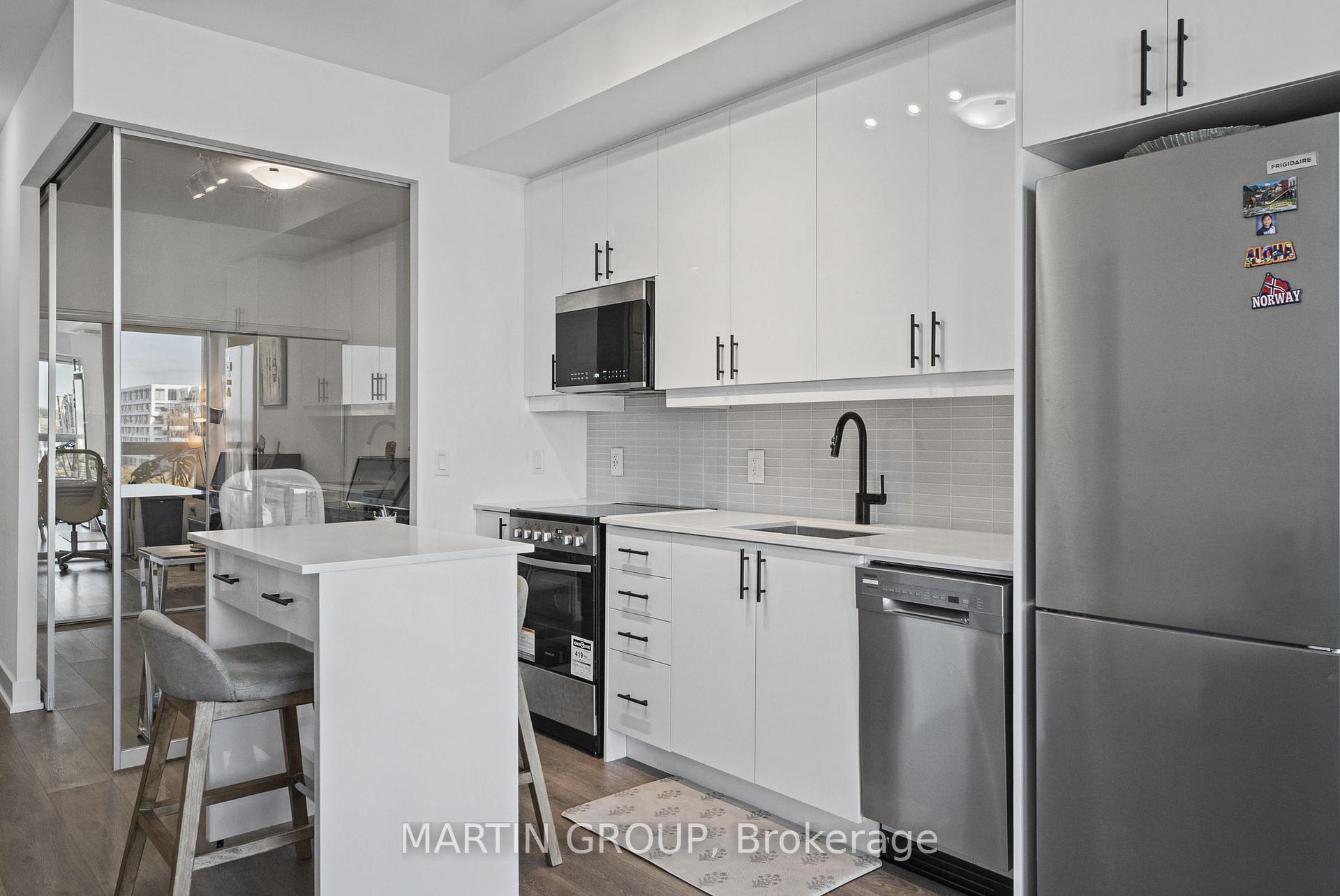 Photo 14 of Unit 812, 2343 Khalsa Gate, Oakville, Westmount — HOMEH