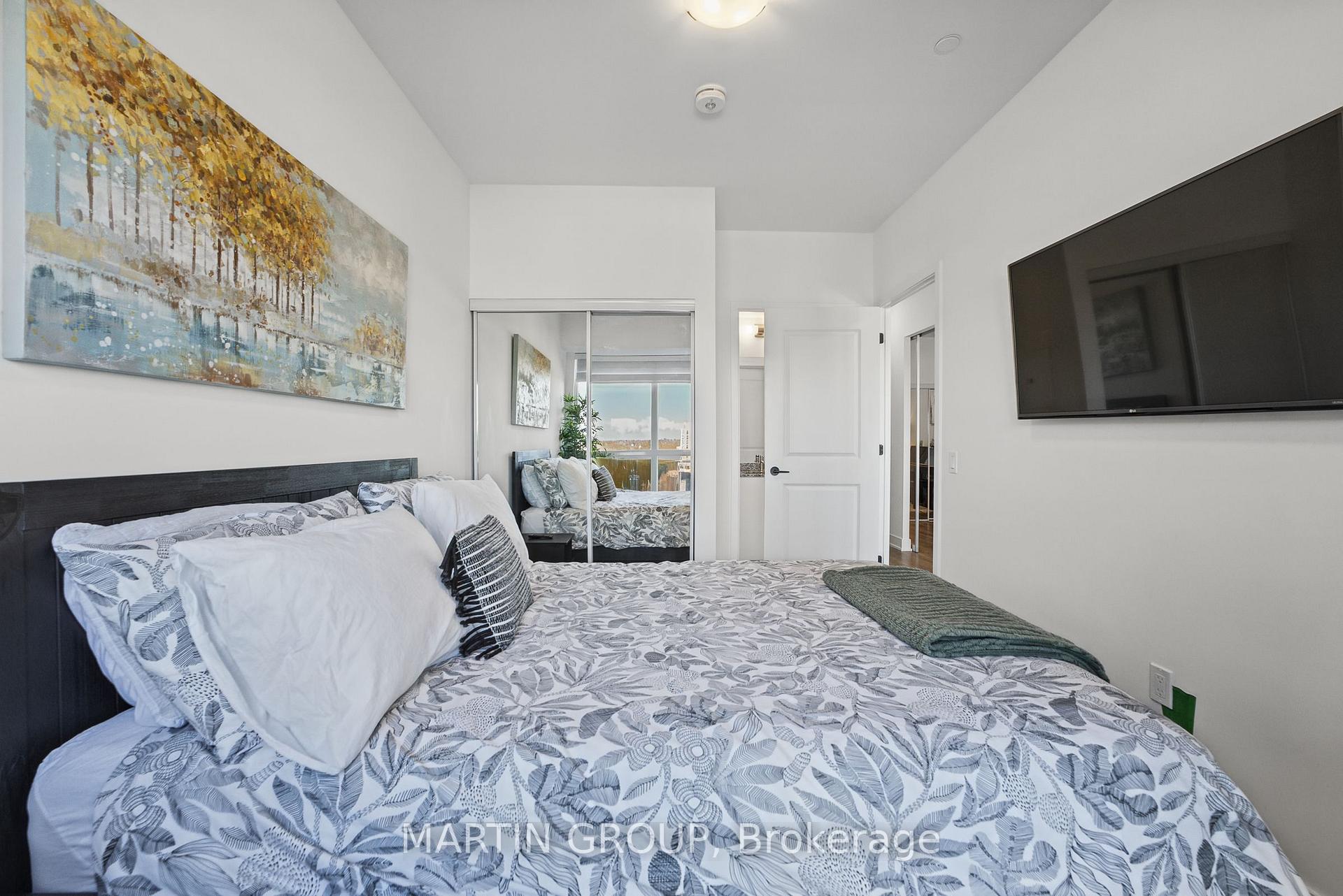 Photo 16 of Unit 812, 2343 Khalsa Gate, Oakville, Westmount — HOMEH