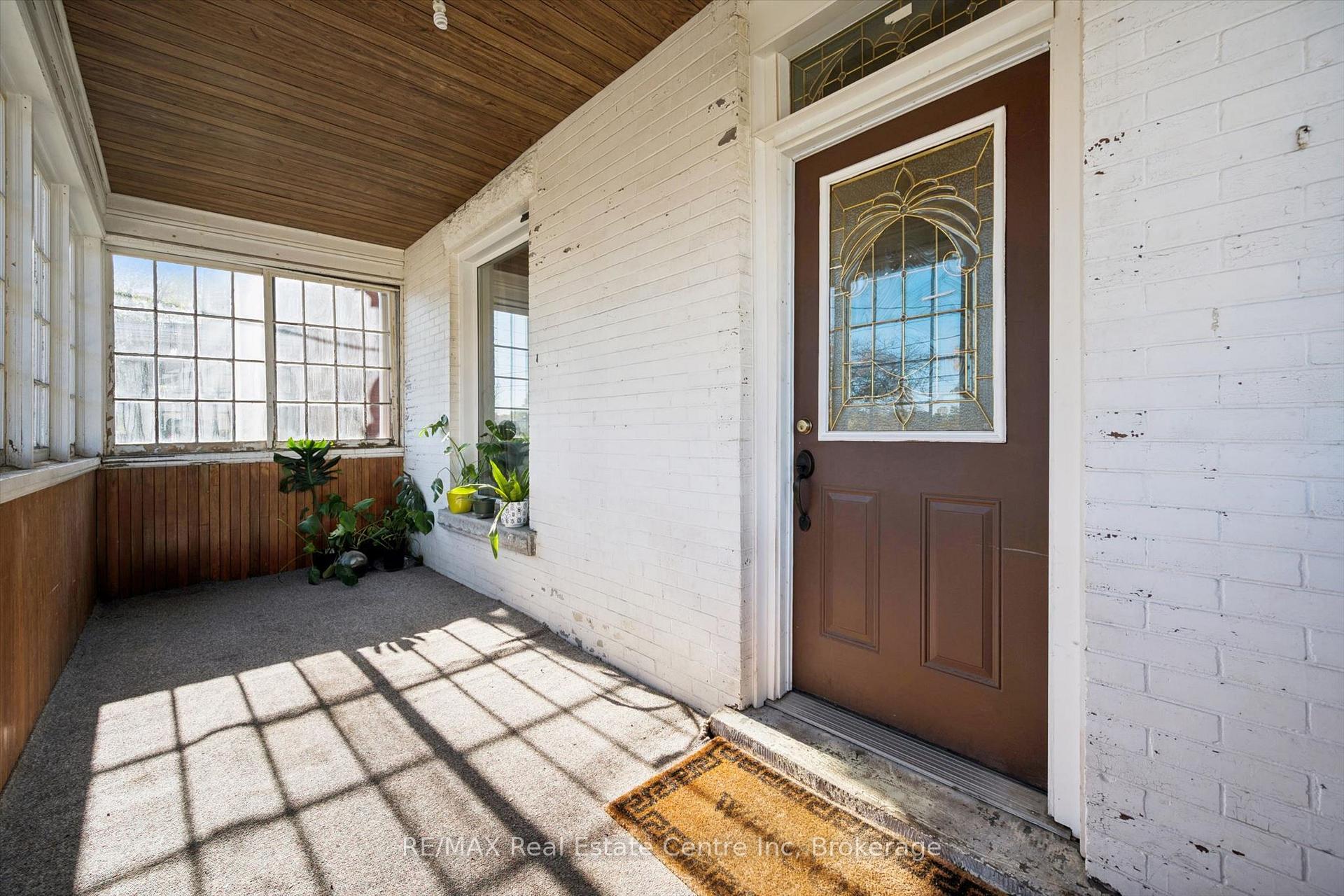 Photo 8 of 172 York Road, Guelph, St. Patrick's Ward — HOMEH