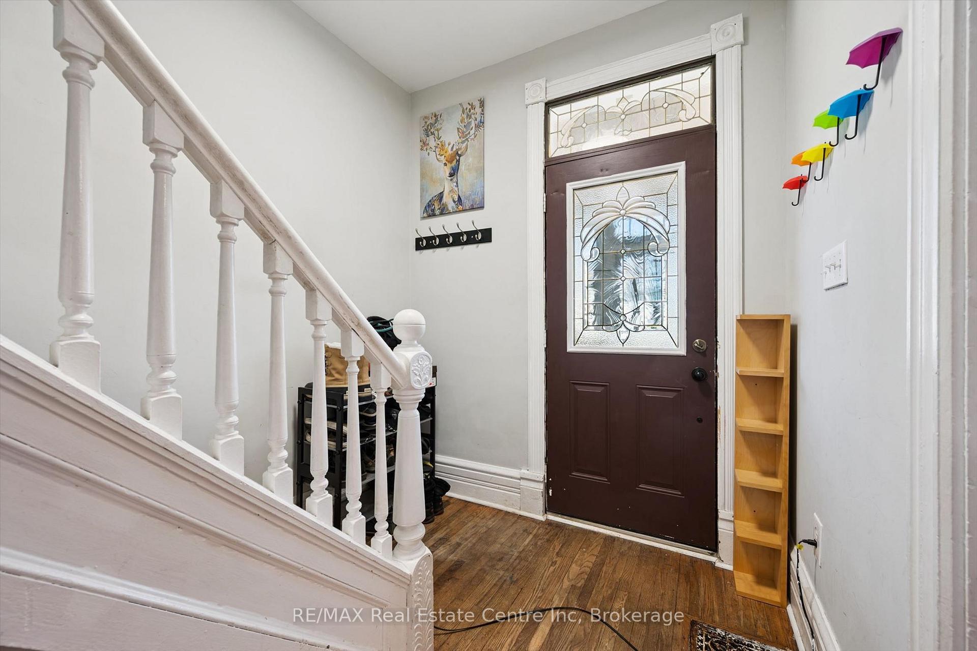 Photo 9 of 172 York Road, Guelph, St. Patrick's Ward — HOMEH