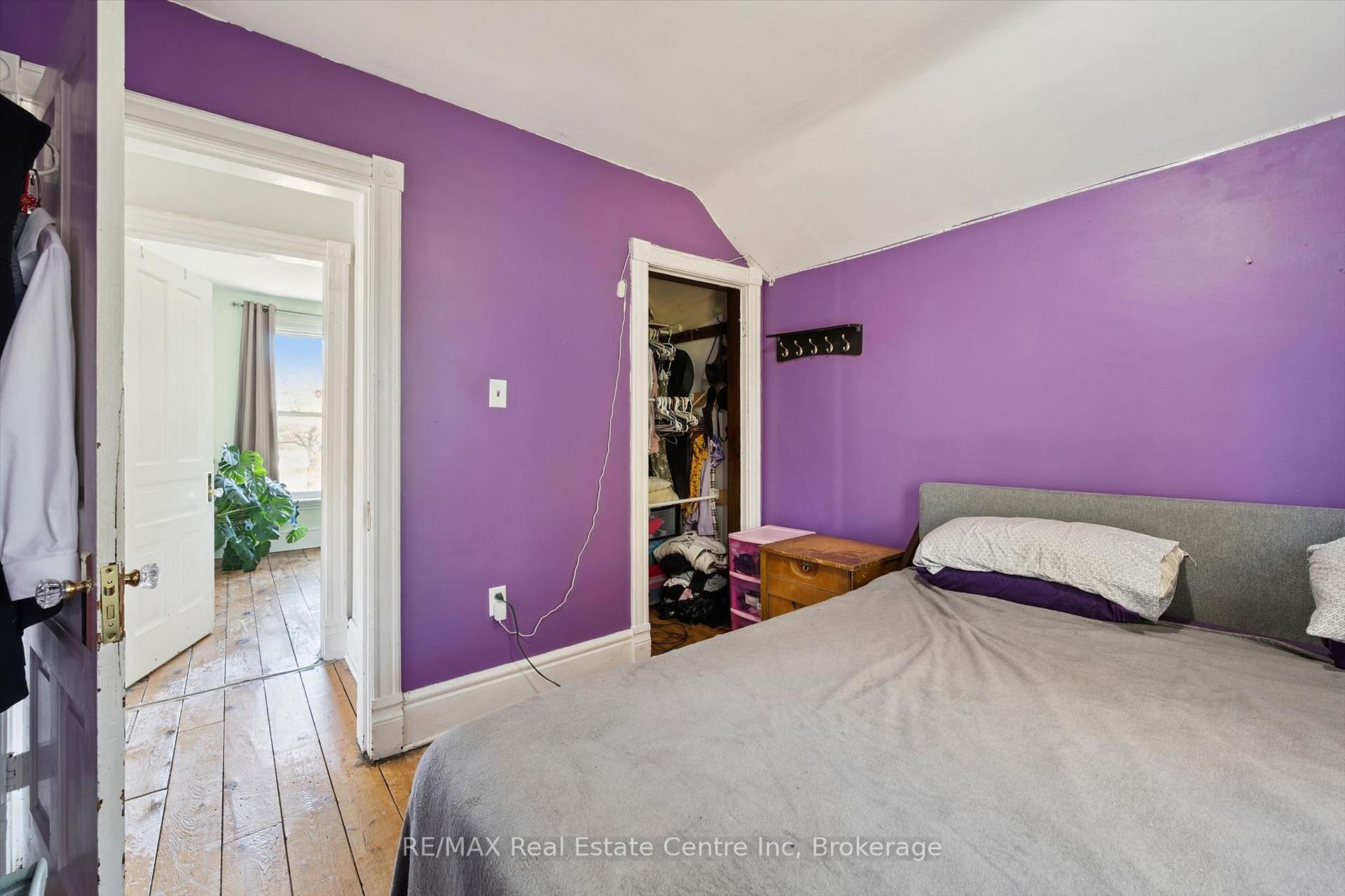 Photo 25 of 172 York Road, Guelph, St. Patrick's Ward — HOMEH