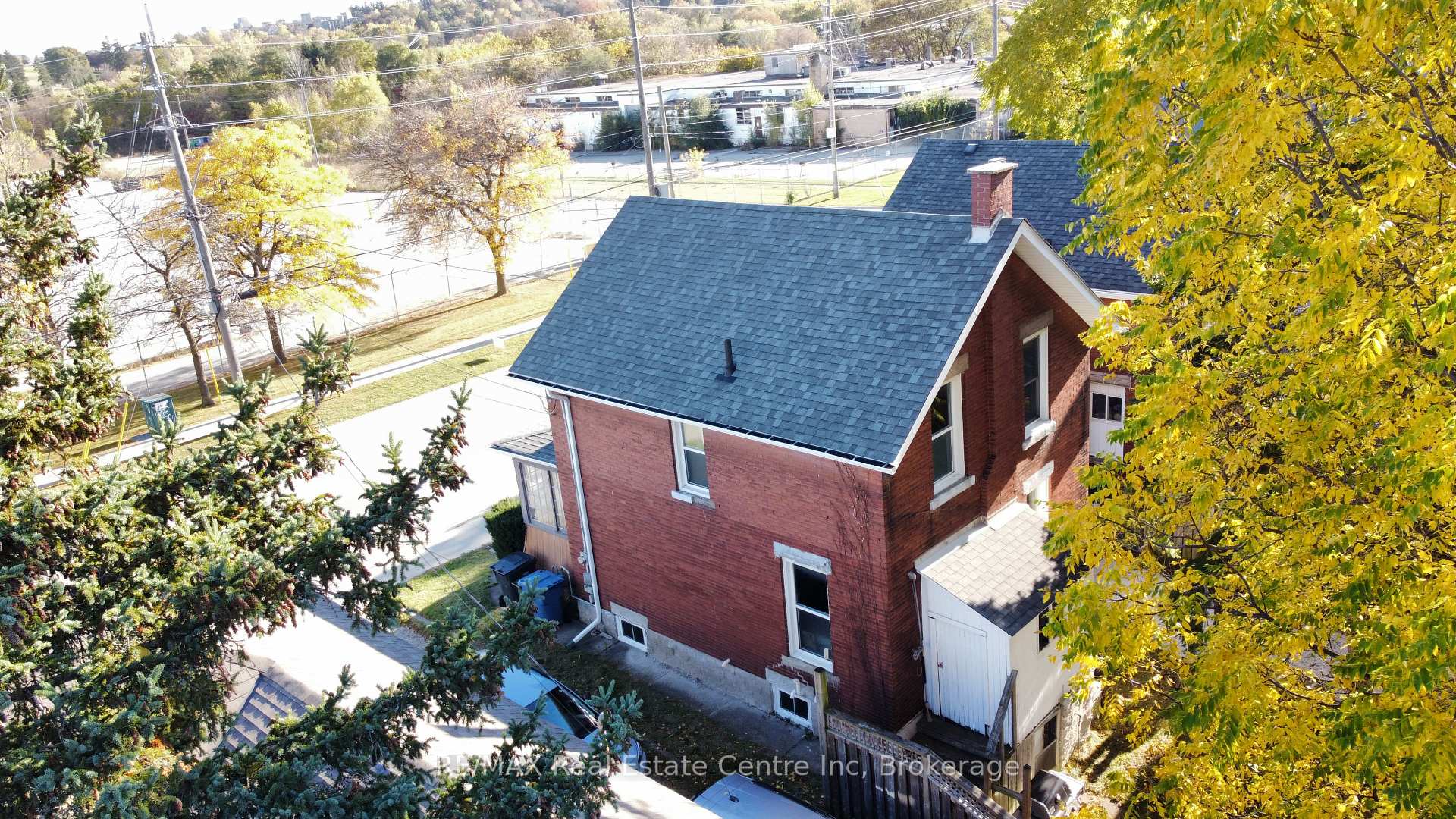 Photo 40 of 172 York Road, Guelph, St. Patrick's Ward — HOMEH