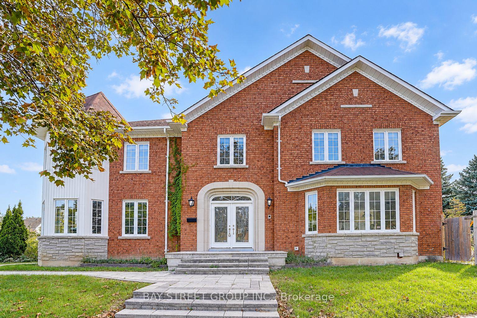 Photo 2 of 411 Weldrick Road E, Richmond Hill, Bayview Hill — HOMEH