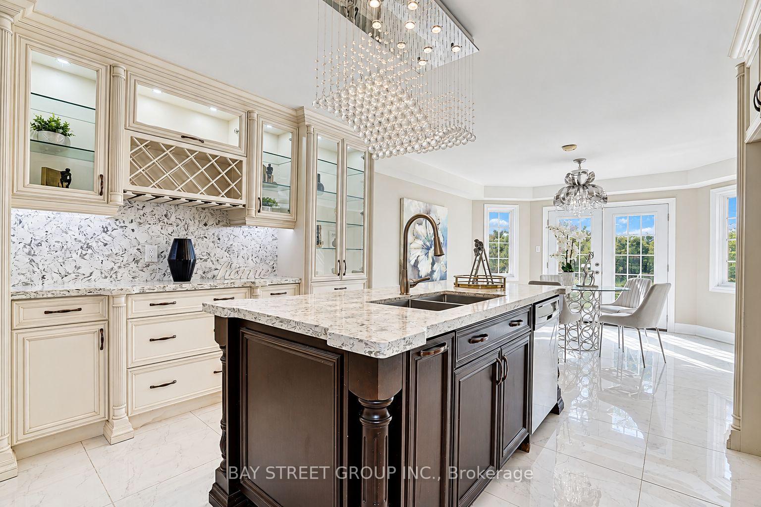 Photo 14 of 411 Weldrick Road E, Richmond Hill, Bayview Hill — HOMEH