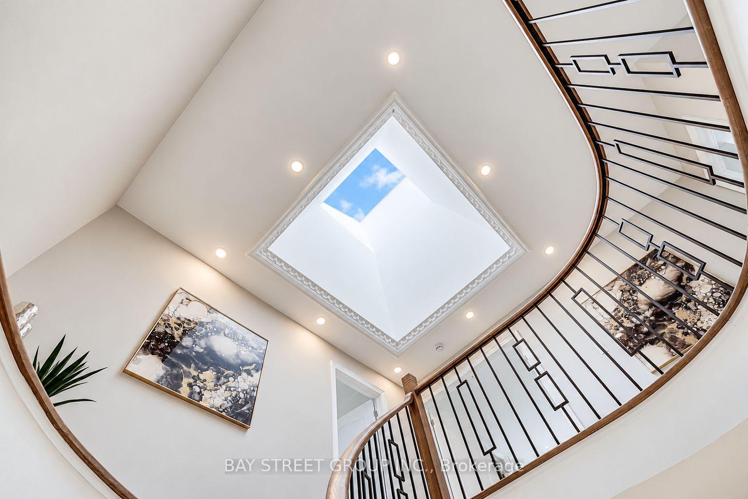 Photo 15 of 411 Weldrick Road E, Richmond Hill, Bayview Hill — HOMEH