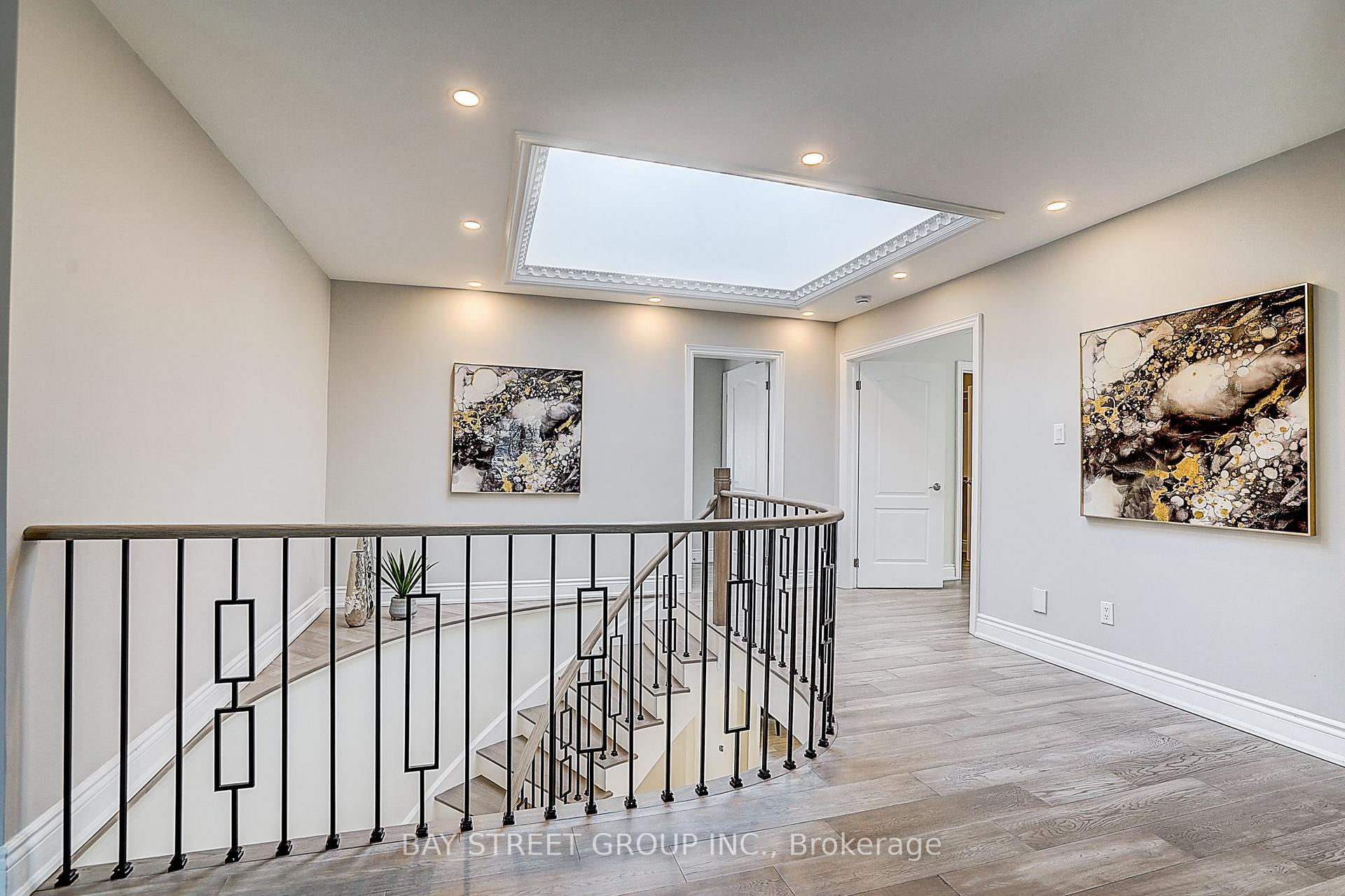 Photo 20 of 411 Weldrick Road E, Richmond Hill, Bayview Hill — HOMEH
