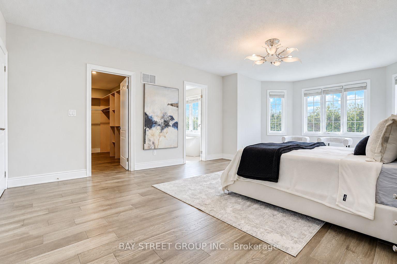 Photo 22 of 411 Weldrick Road E, Richmond Hill, Bayview Hill — HOMEH
