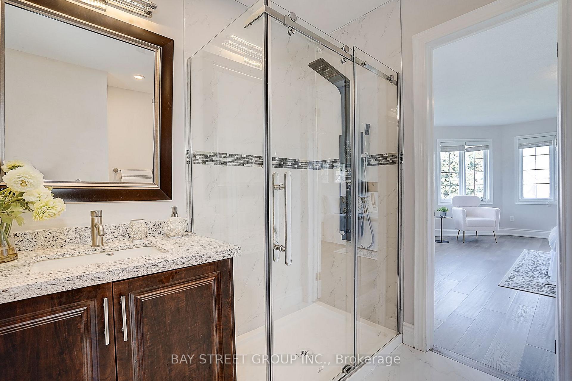 Photo 28 of 411 Weldrick Road E, Richmond Hill, Bayview Hill — HOMEH