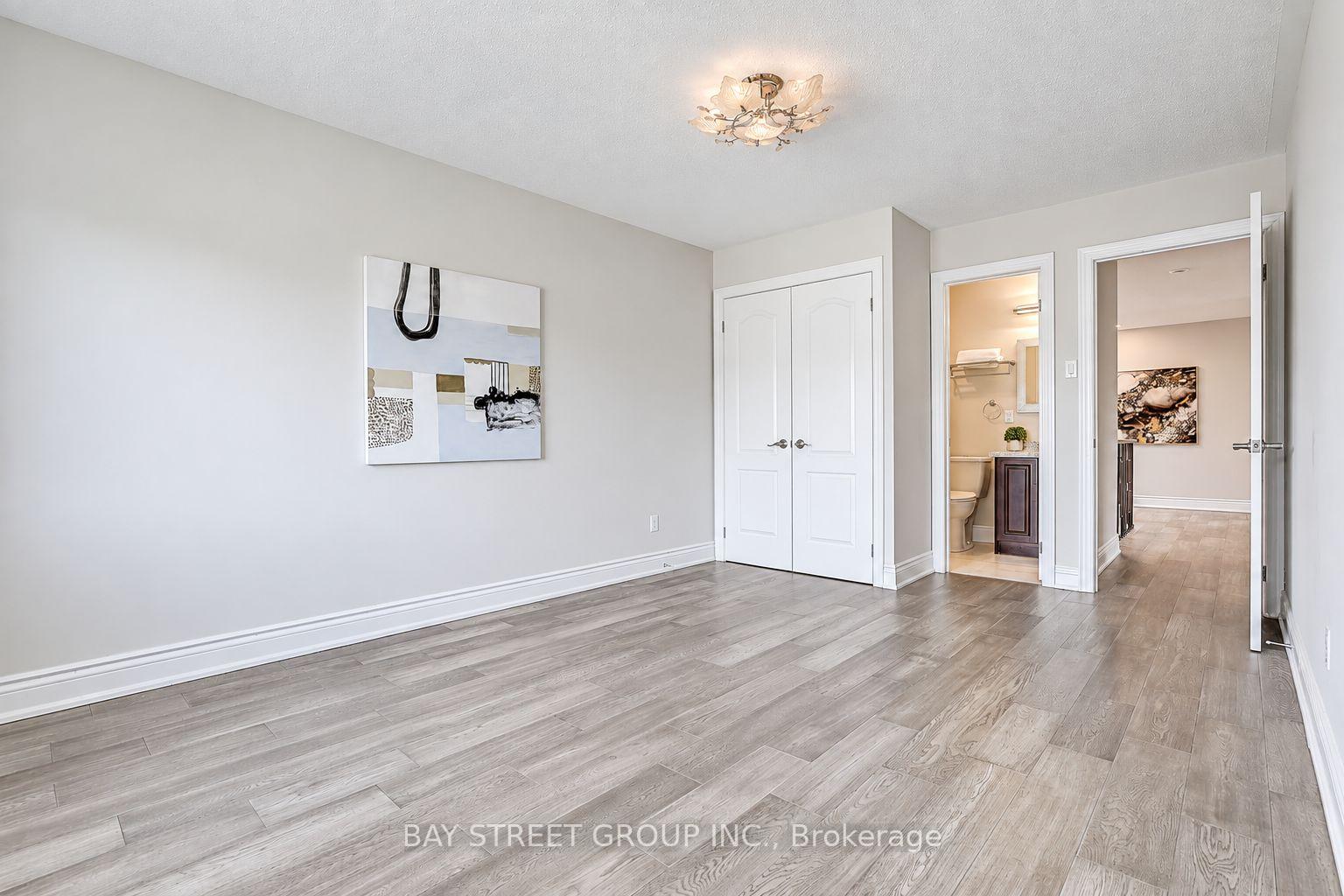 Photo 29 of 411 Weldrick Road E, Richmond Hill, Bayview Hill — HOMEH