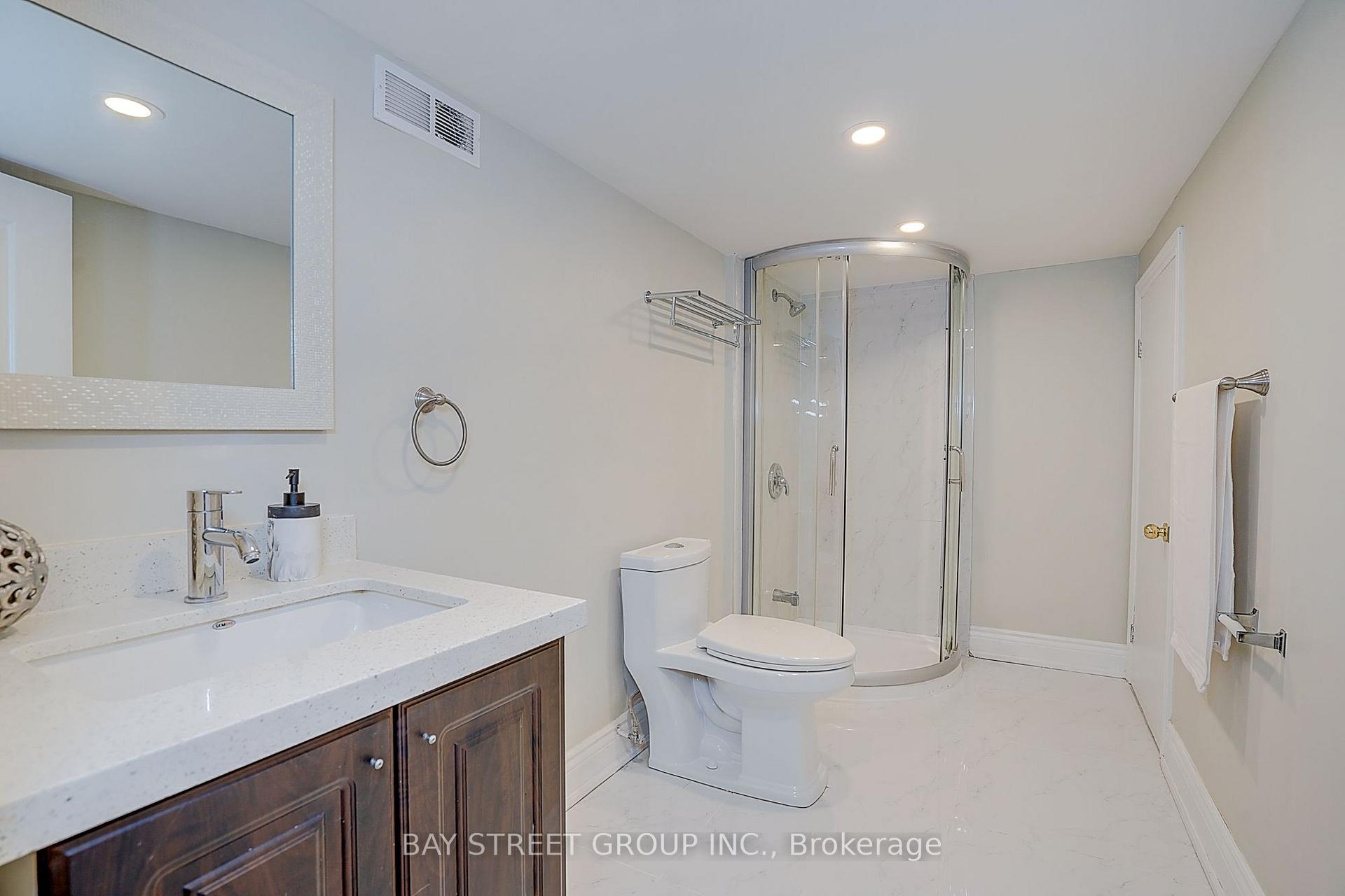 Photo 41 of 411 Weldrick Road E, Richmond Hill, Bayview Hill — HOMEH