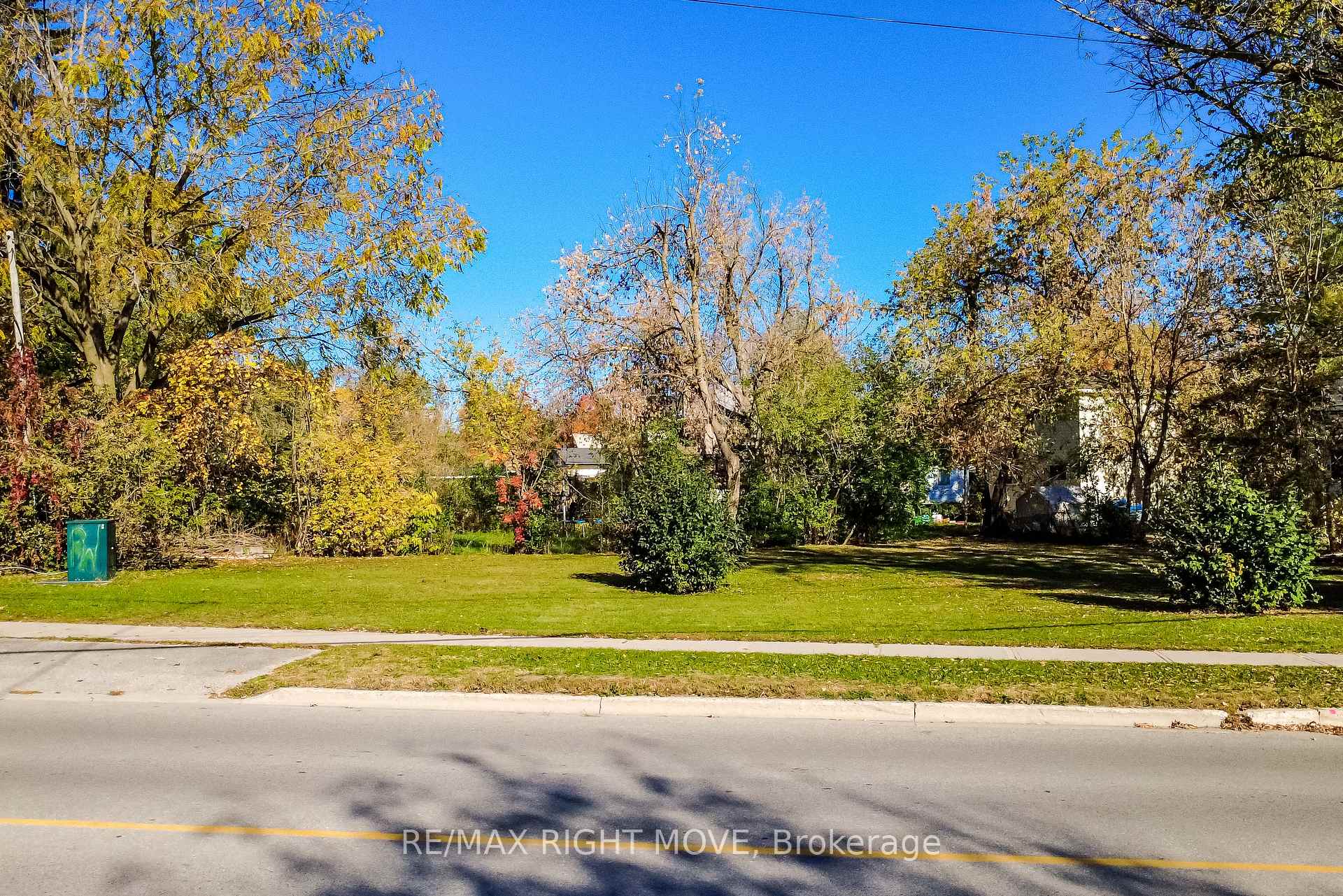 Photo 6 of 00110 James Street E, Orillia — HOMEH