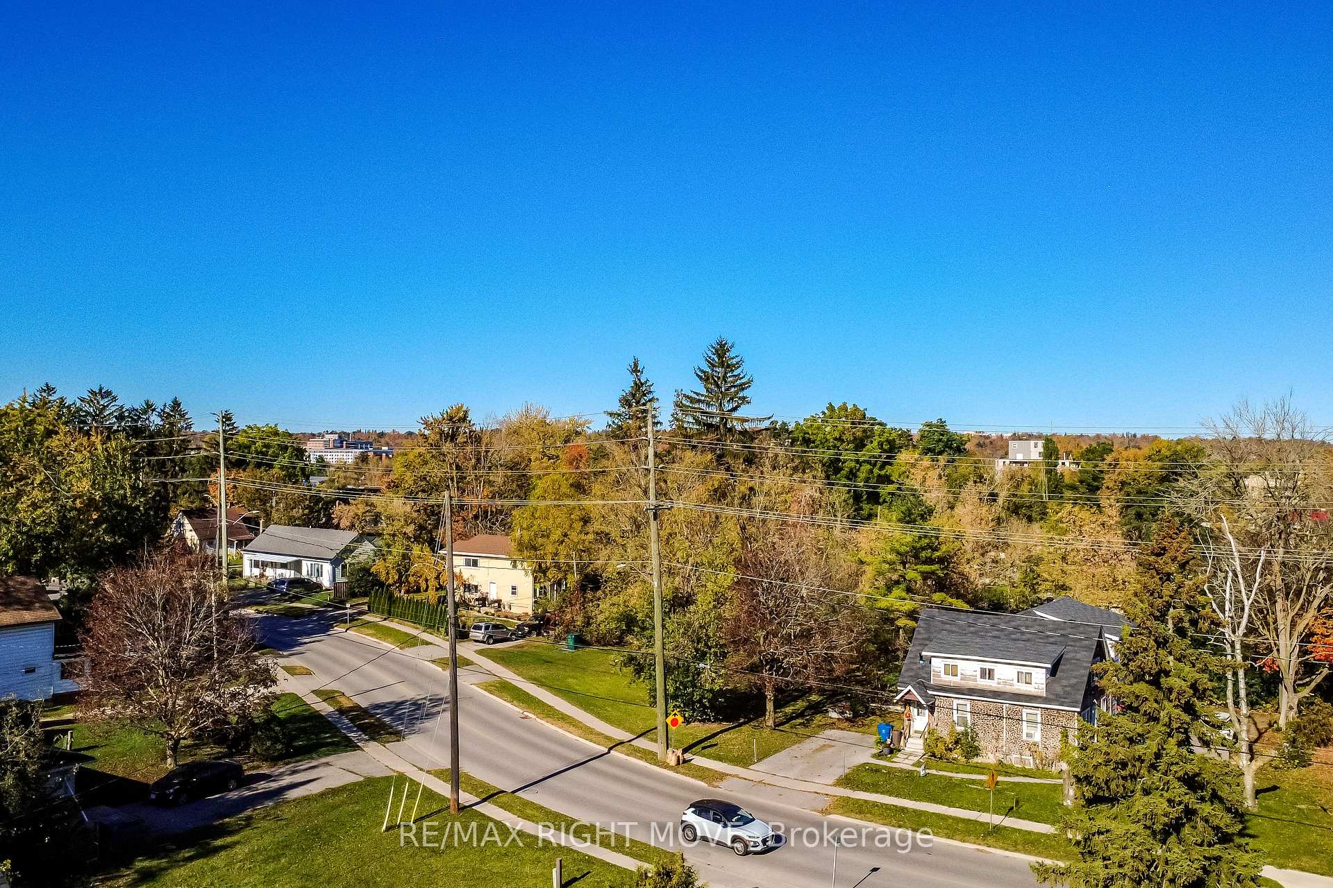 Photo 8 of 00110 James Street E, Orillia — HOMEH