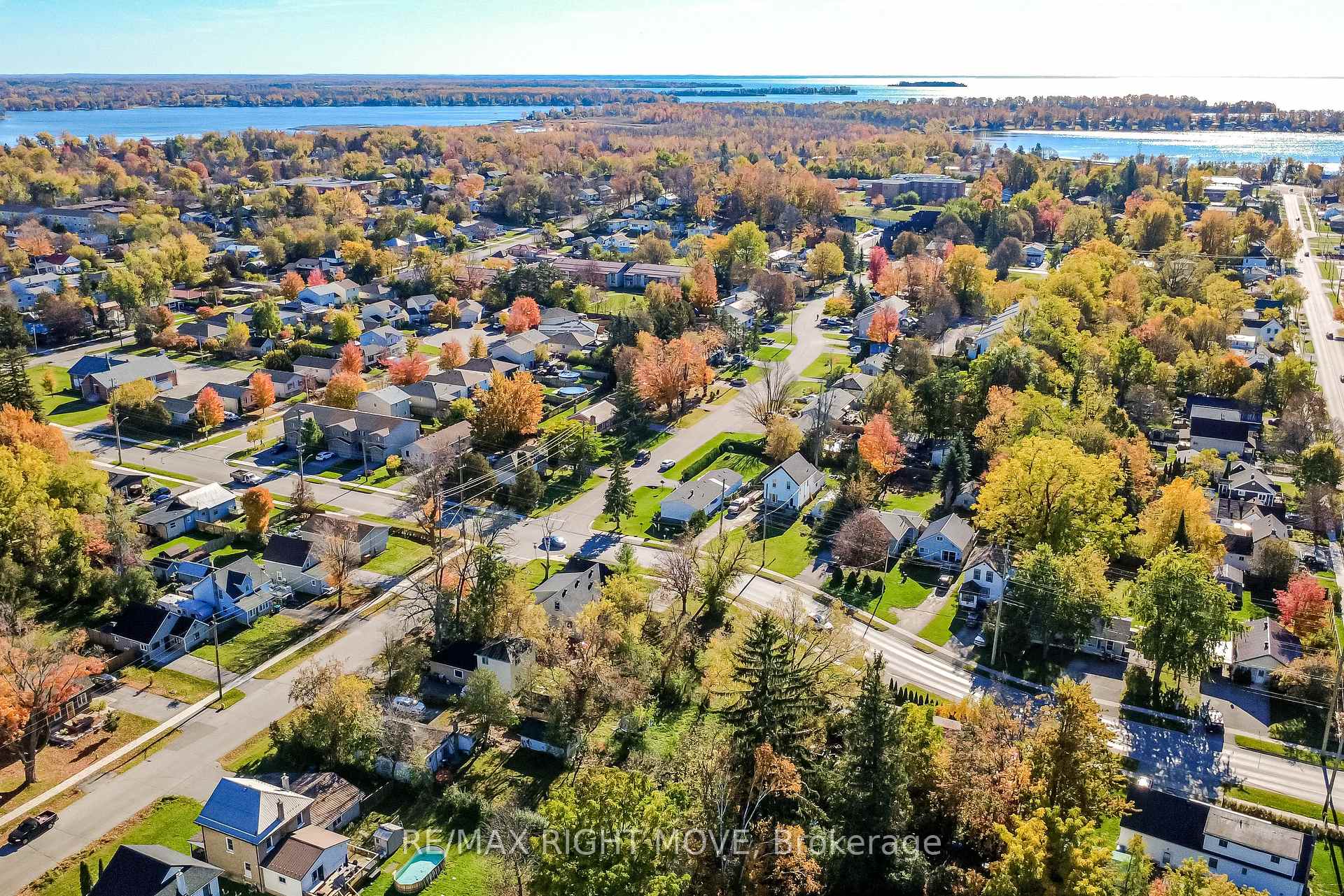 Photo 13 of 00110 James Street E, Orillia — HOMEH