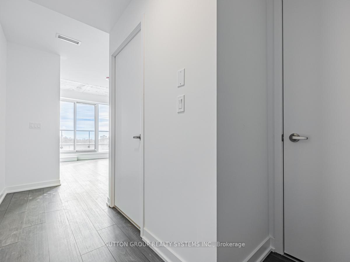 Photo 5 of Unit 707, 57 Brock Avenue, Toronto, Roncesvalles — HOMEH