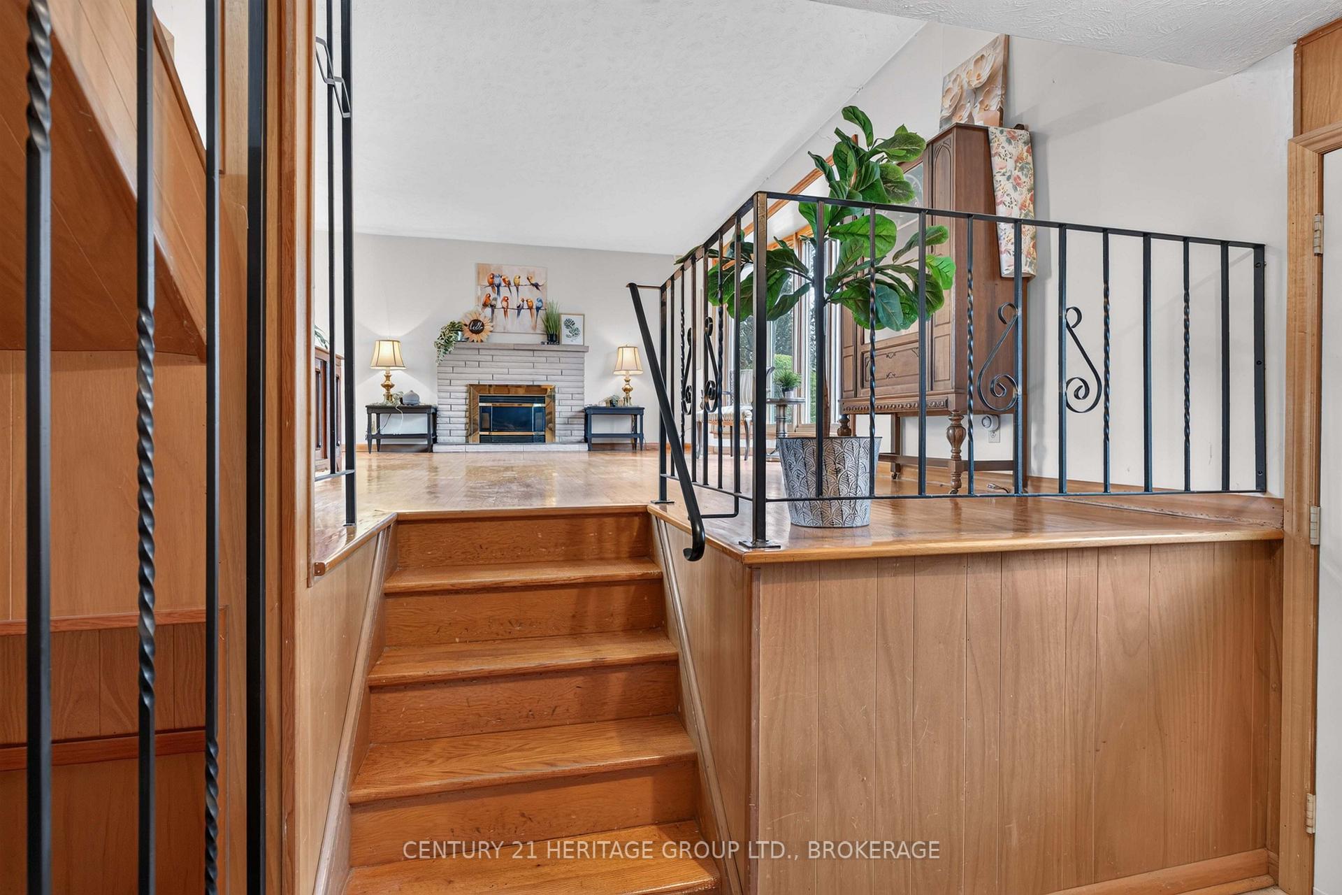 Photo 6 of 306 Norman Rogers Drive, Kingston, Central City West — HOMEH