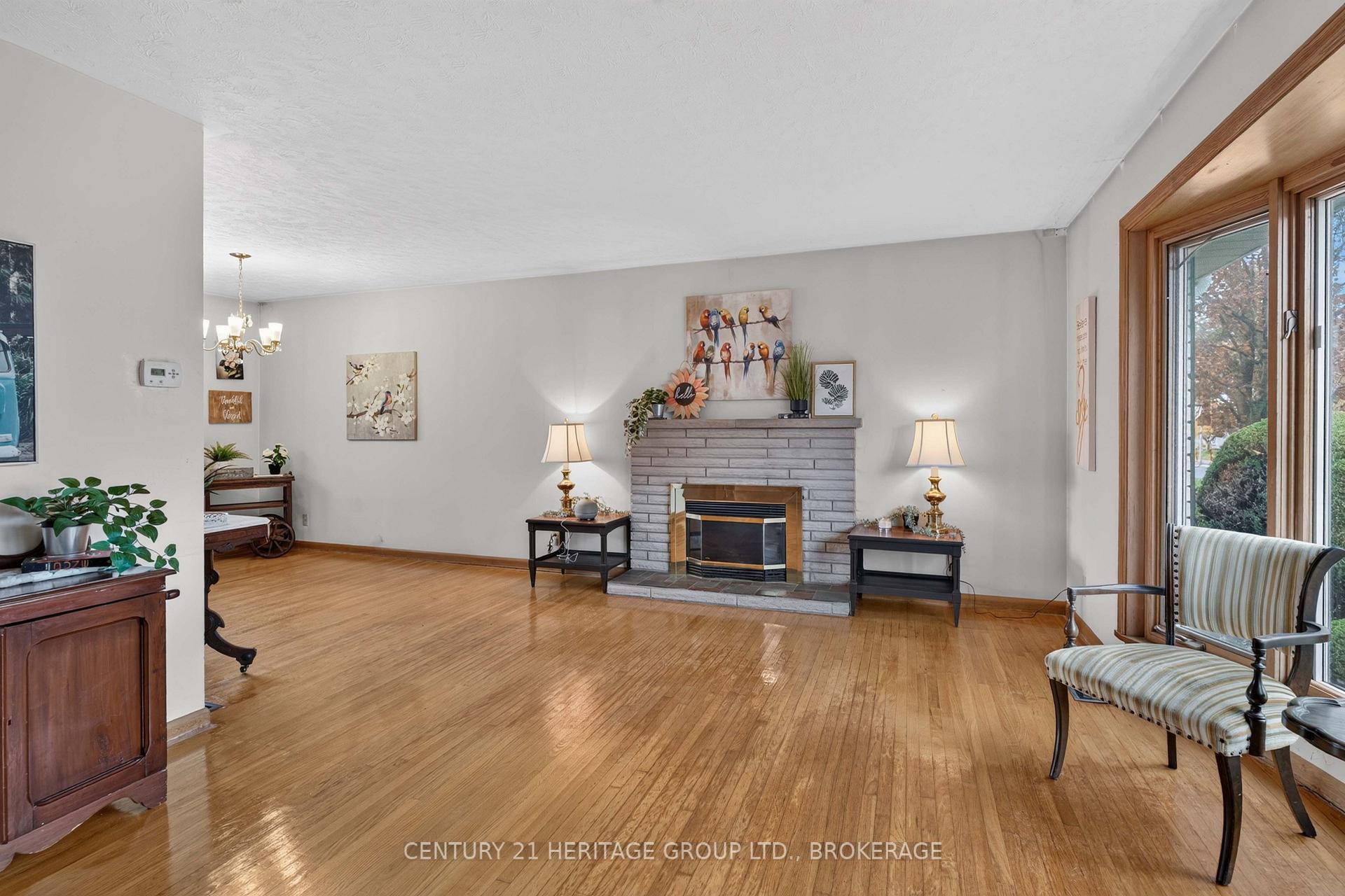 Photo 8 of 306 Norman Rogers Drive, Kingston, Central City West — HOMEH