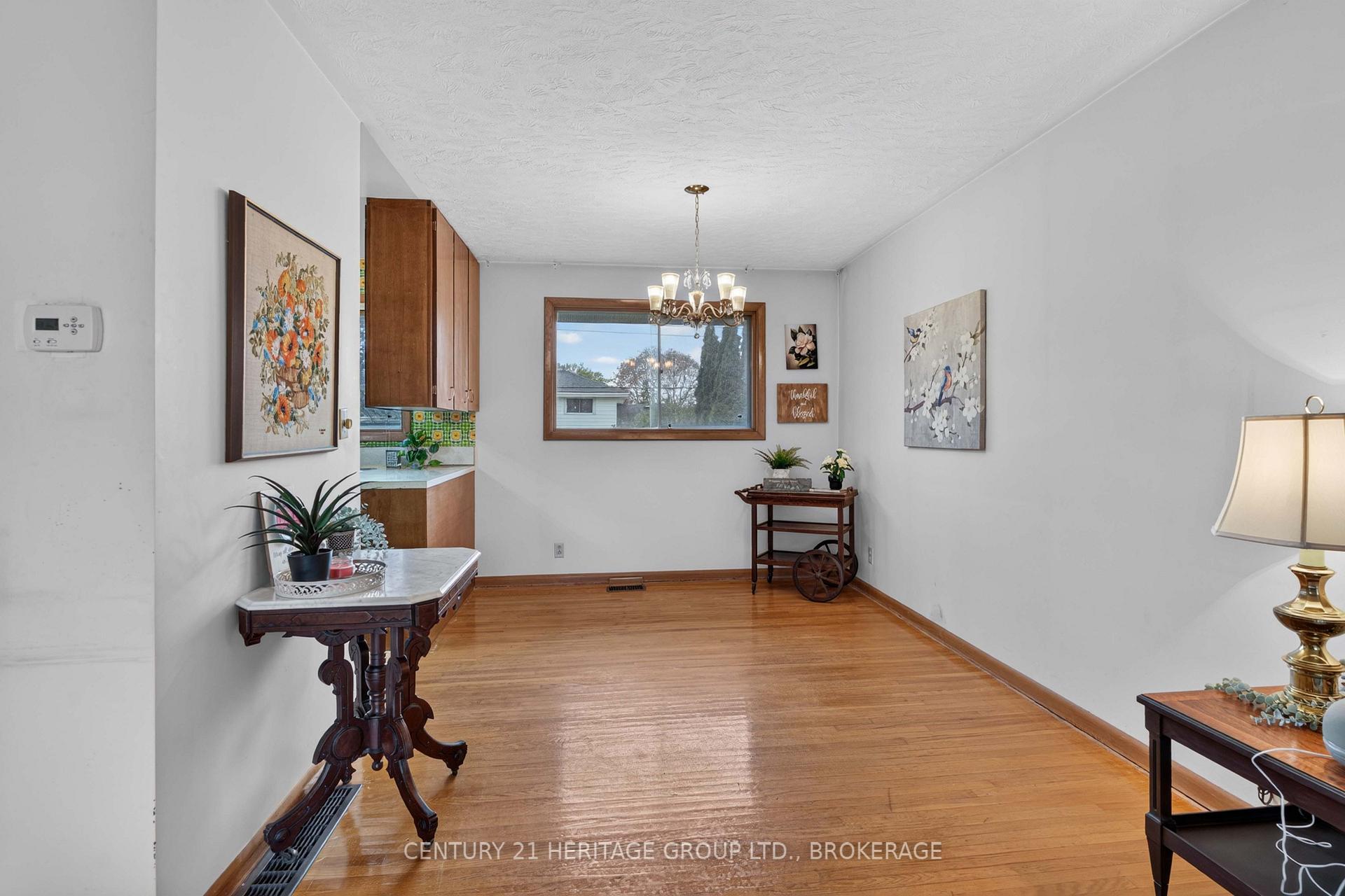 Photo 9 of 306 Norman Rogers Drive, Kingston, Central City West — HOMEH