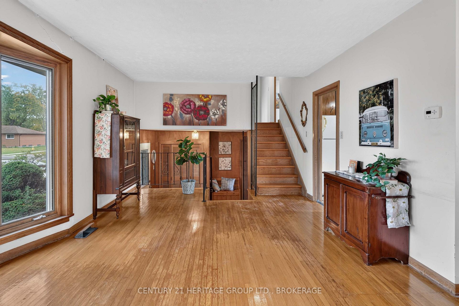 Photo 10 of 306 Norman Rogers Drive, Kingston, Central City West — HOMEH