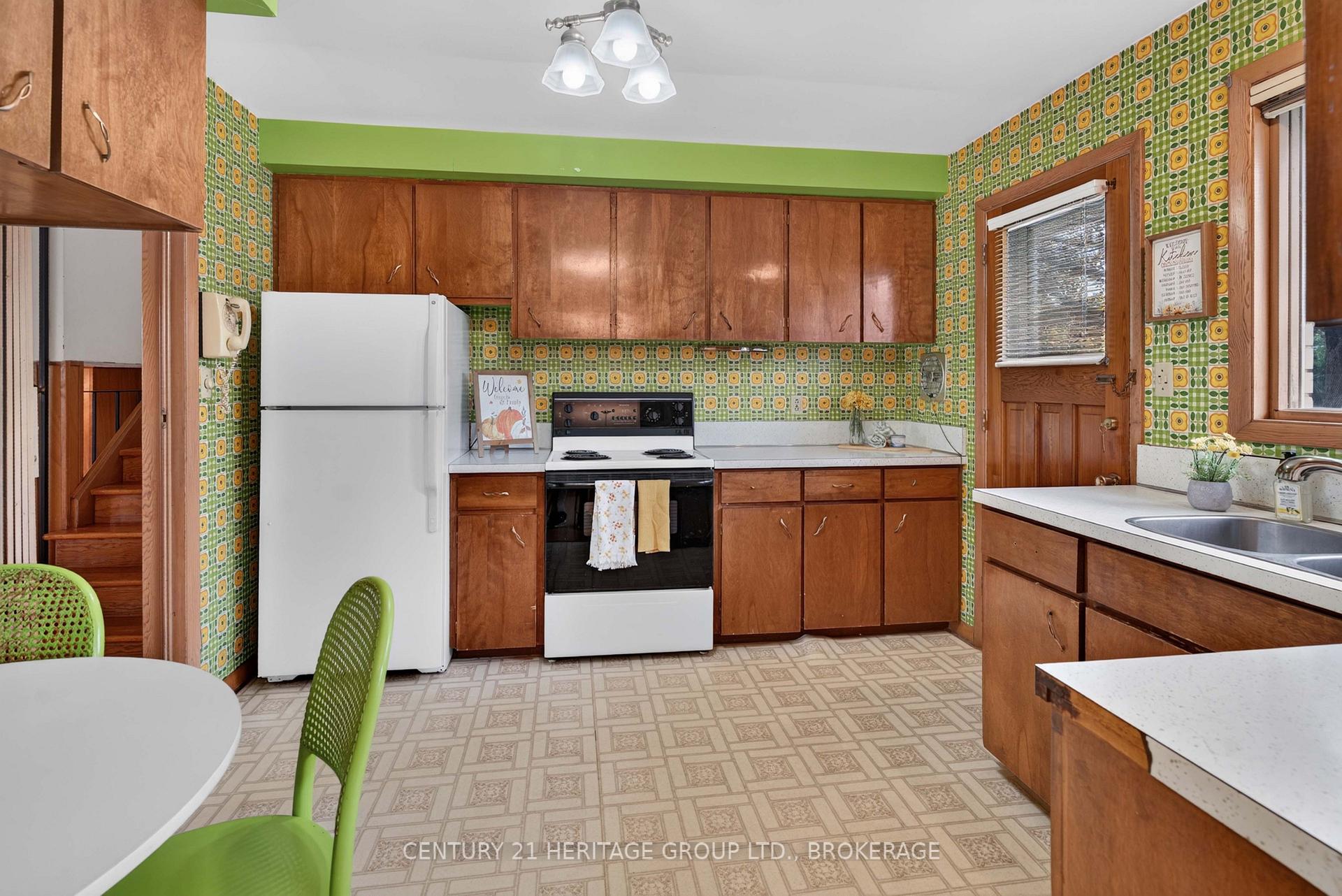 Photo 14 of 306 Norman Rogers Drive, Kingston, Central City West — HOMEH