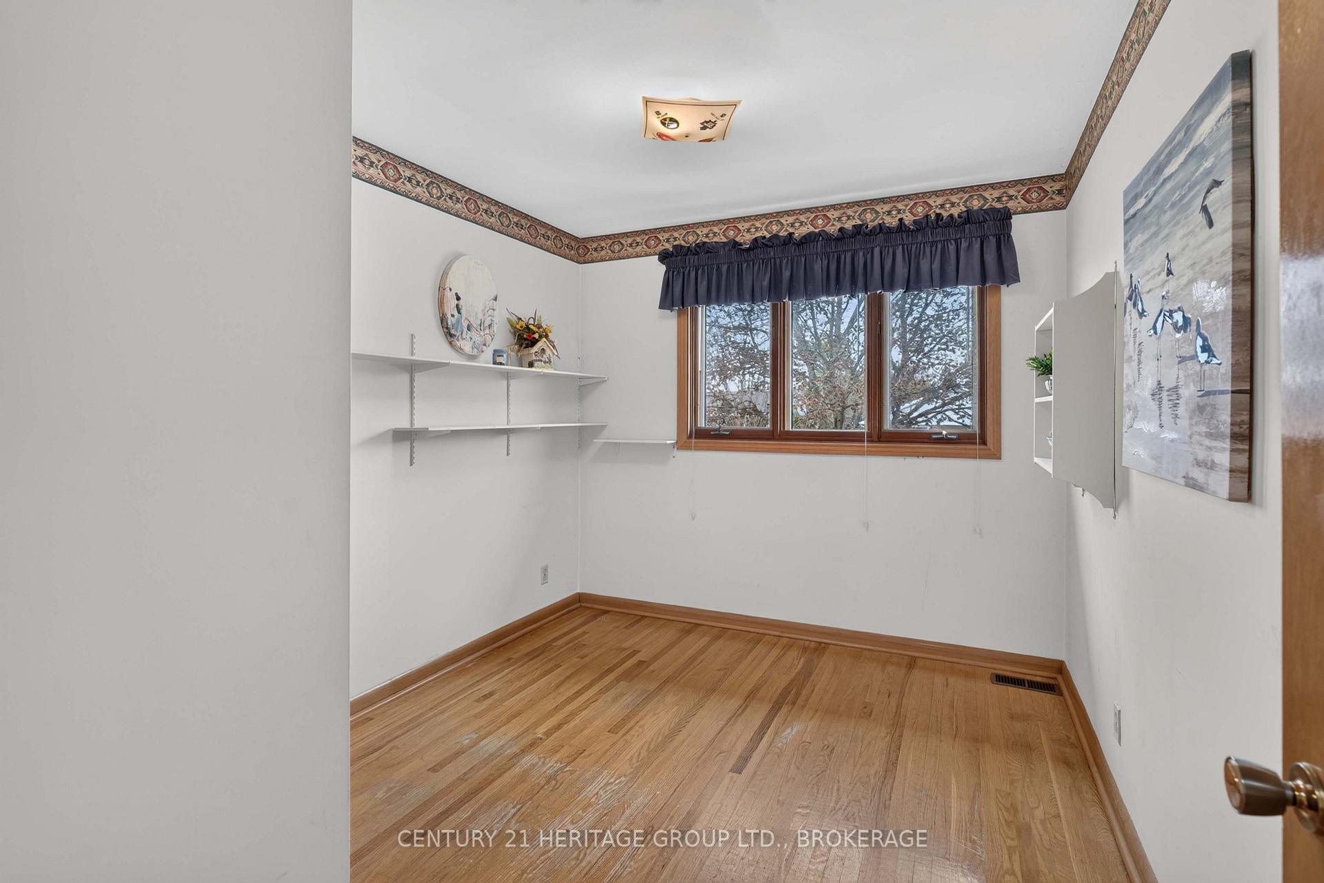 Photo 21 of 306 Norman Rogers Drive, Kingston, Central City West — HOMEH