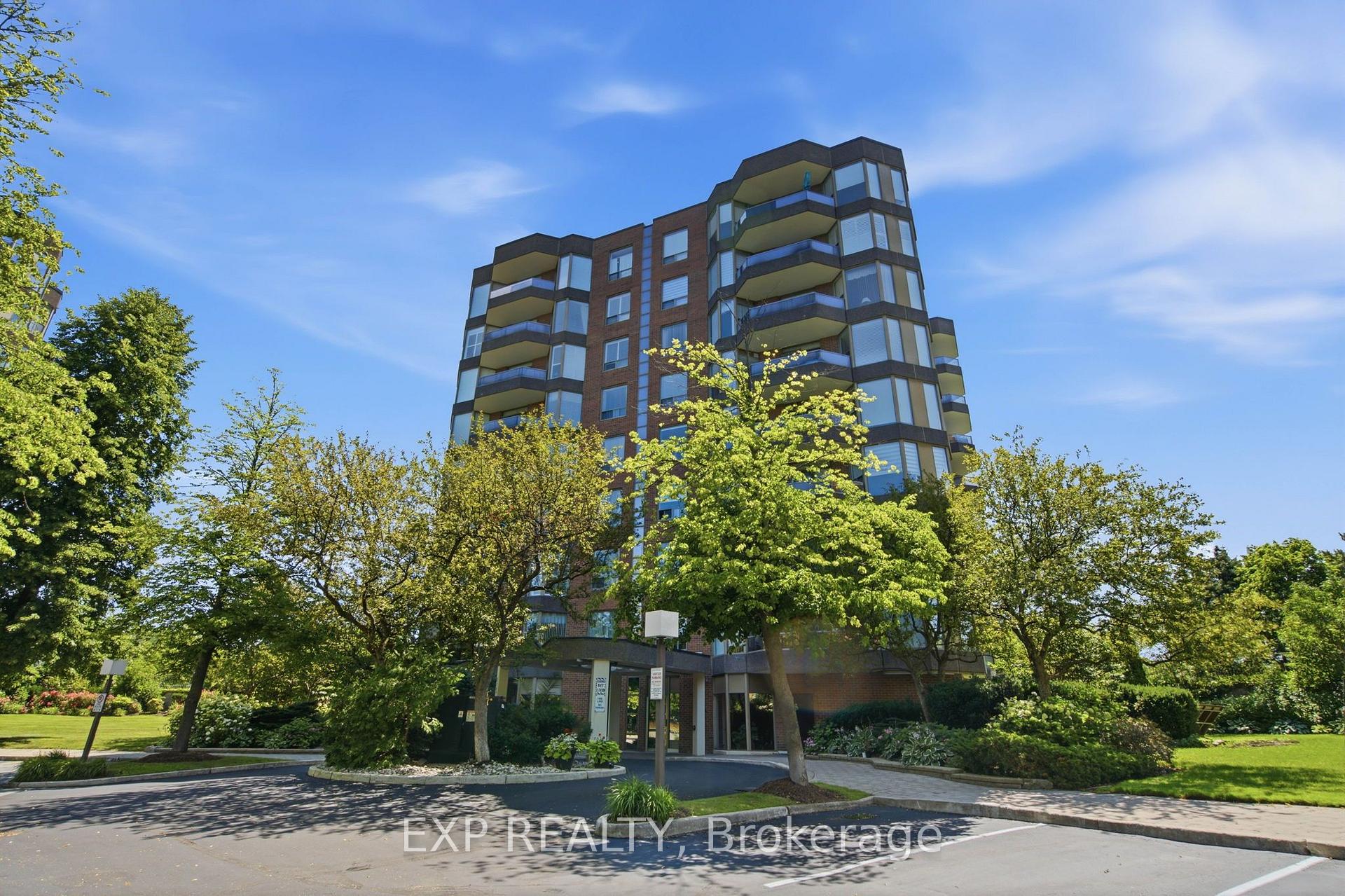 Front of Unit 302, 1903 Pilgrims Way