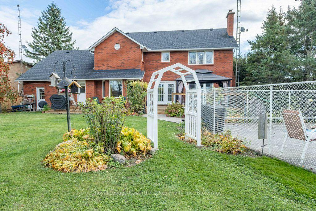 Photo 10 of 35 Grant Drive, Kawartha Lakes, Oakwood — HOMEH
