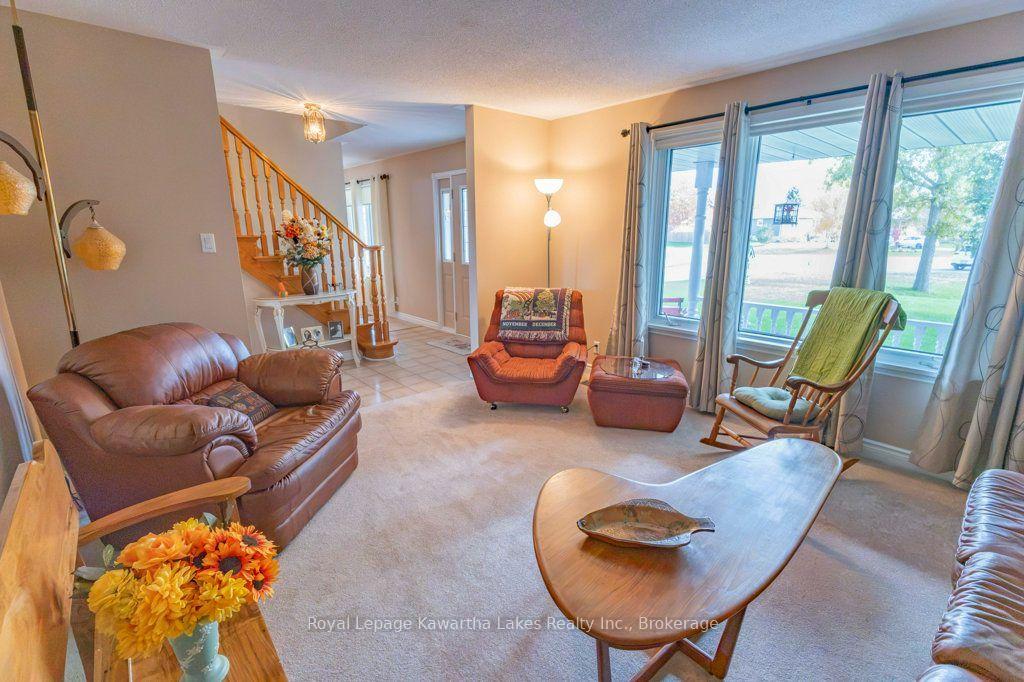 Photo 16 of 35 Grant Drive, Kawartha Lakes, Oakwood — HOMEH