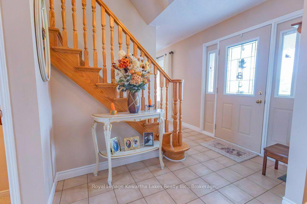 Photo 18 of 35 Grant Drive, Kawartha Lakes, Oakwood — HOMEH